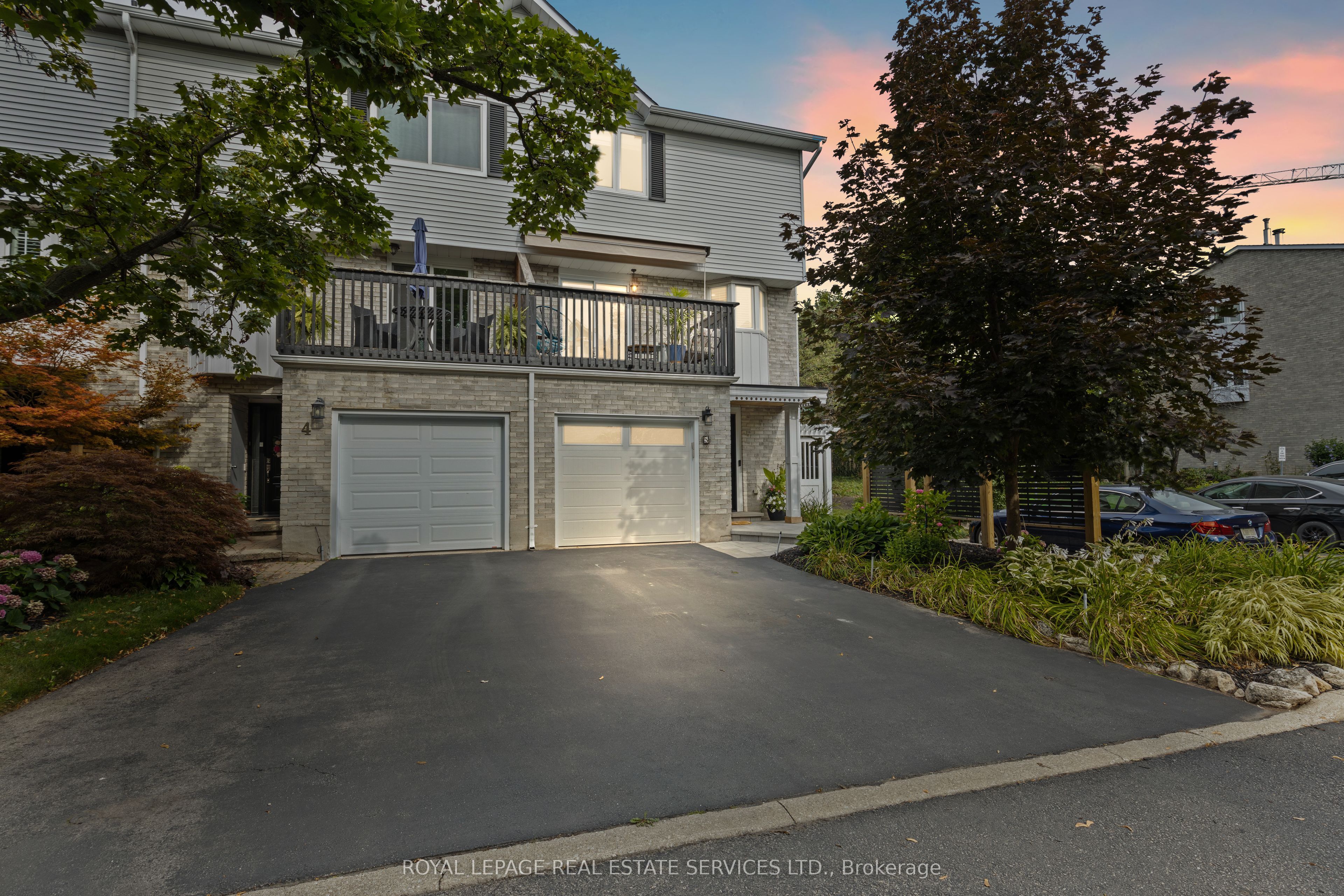 2303 Marine Drive 5, Oakville, ON L6L 1C2 photo 2