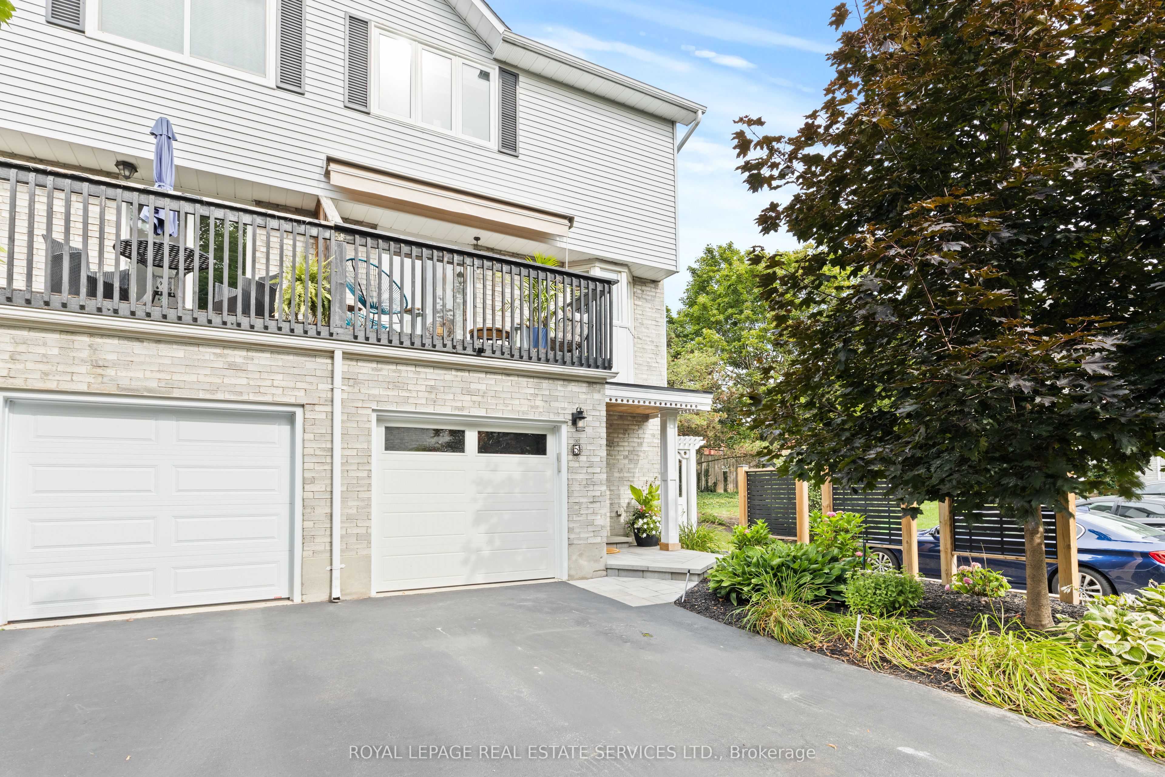 2303 Marine Drive 5, Oakville, ON L6L 1C2 photo 3