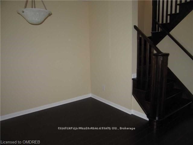 907 Scott Boulevard, Milton, ON L9T 7C5 photo 3