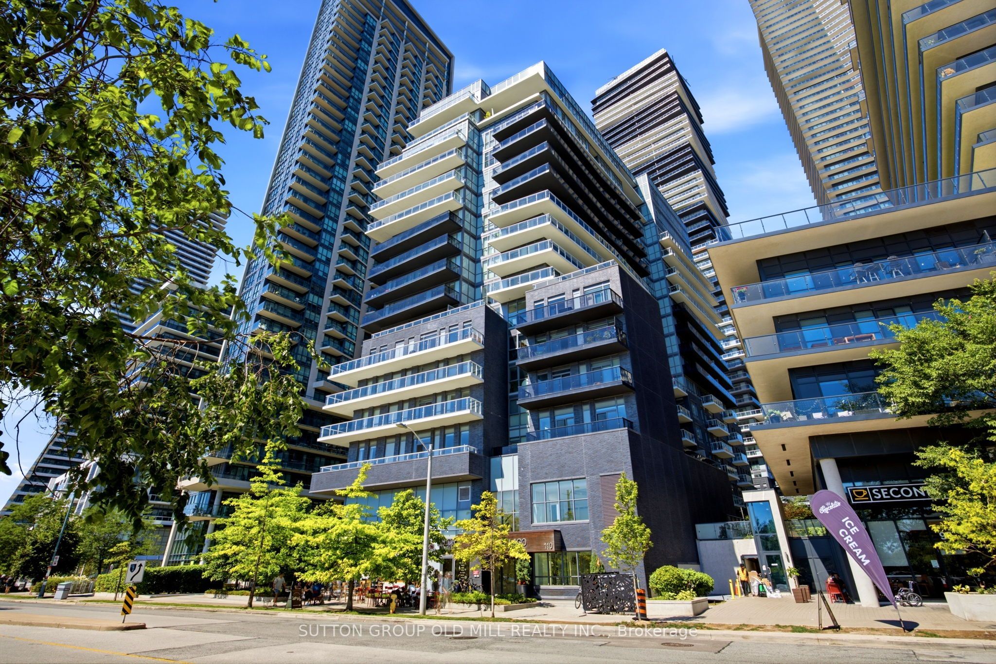 110 Marine Parade Drive LPH04, Toronto, ON M8V 0B6