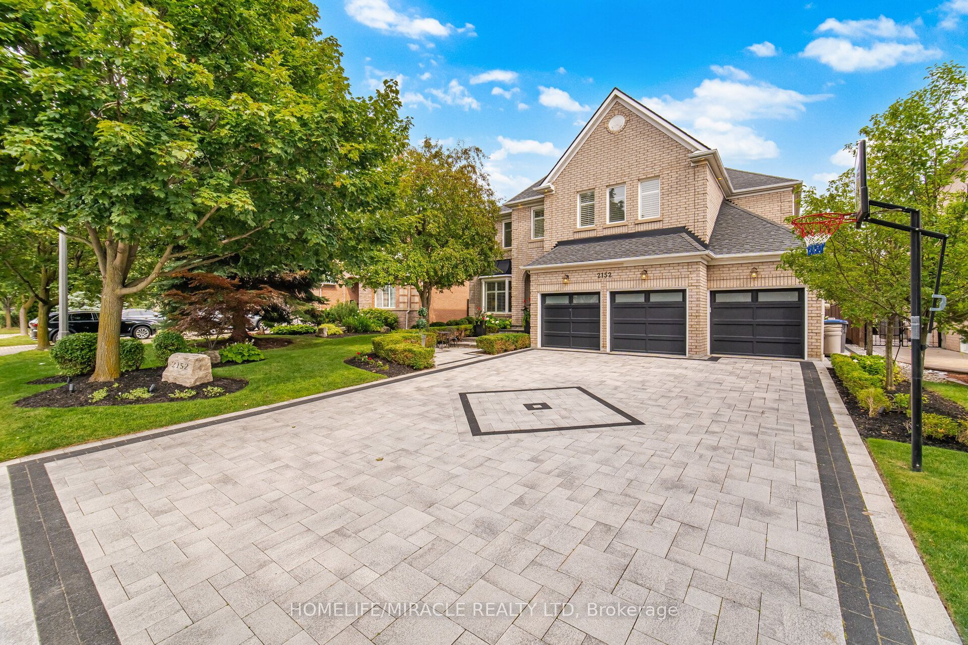 2152 Manor Hill Drive, Mississauga, ON L5M 5H9