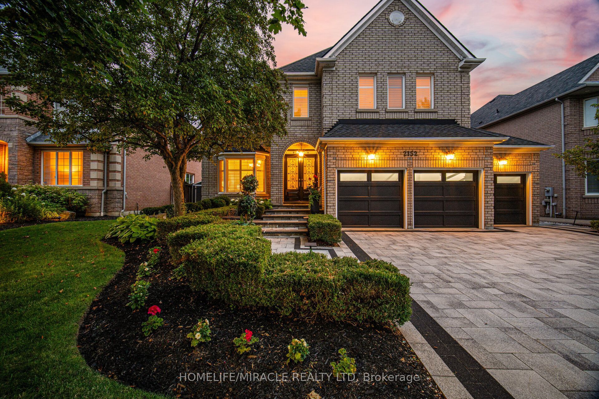 2152 Manor Hill Drive, Mississauga, ON L5M 5H9 photo 3