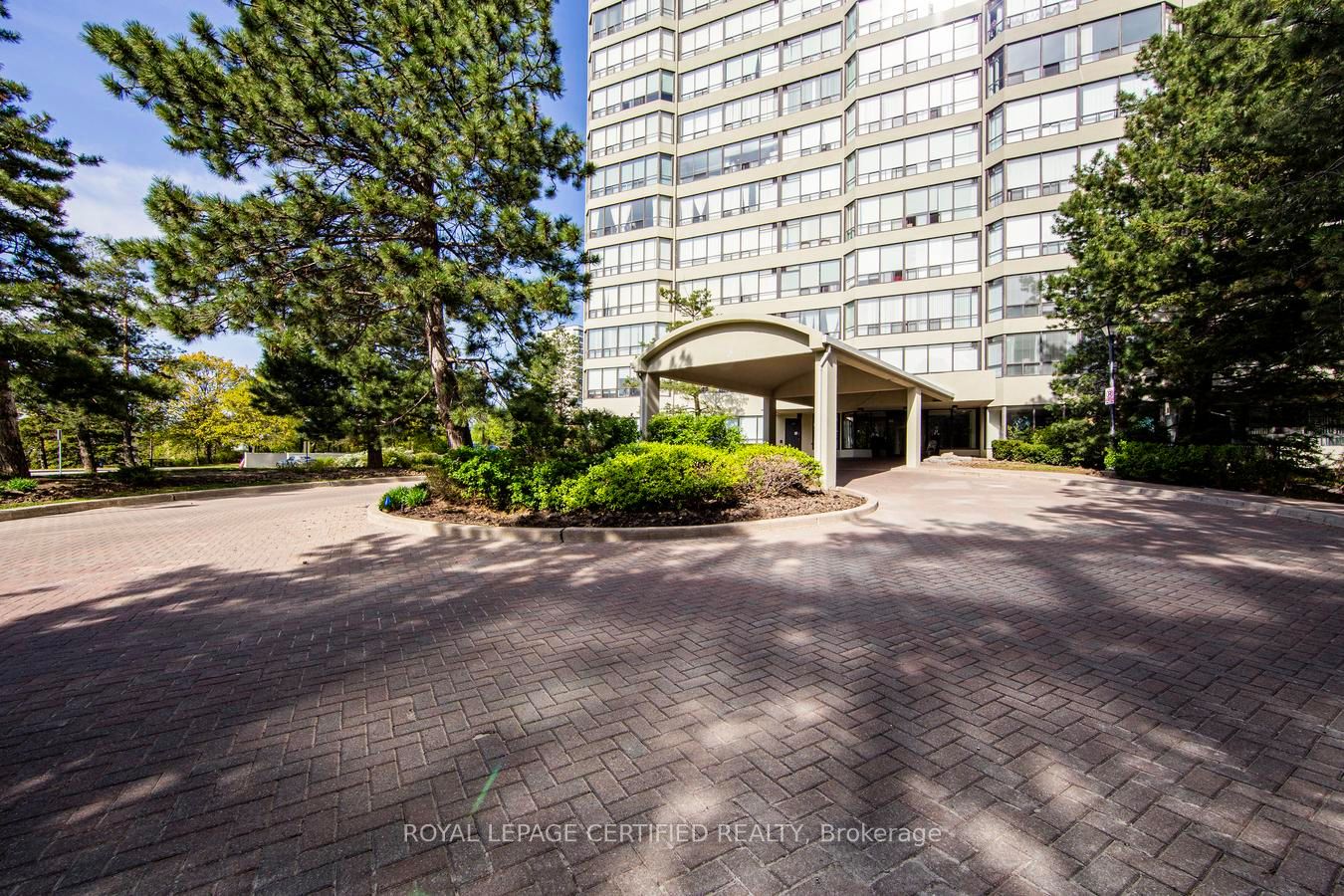 22 Hanover Road 2107, Brampton, ON L6S 5K7 photo 3
