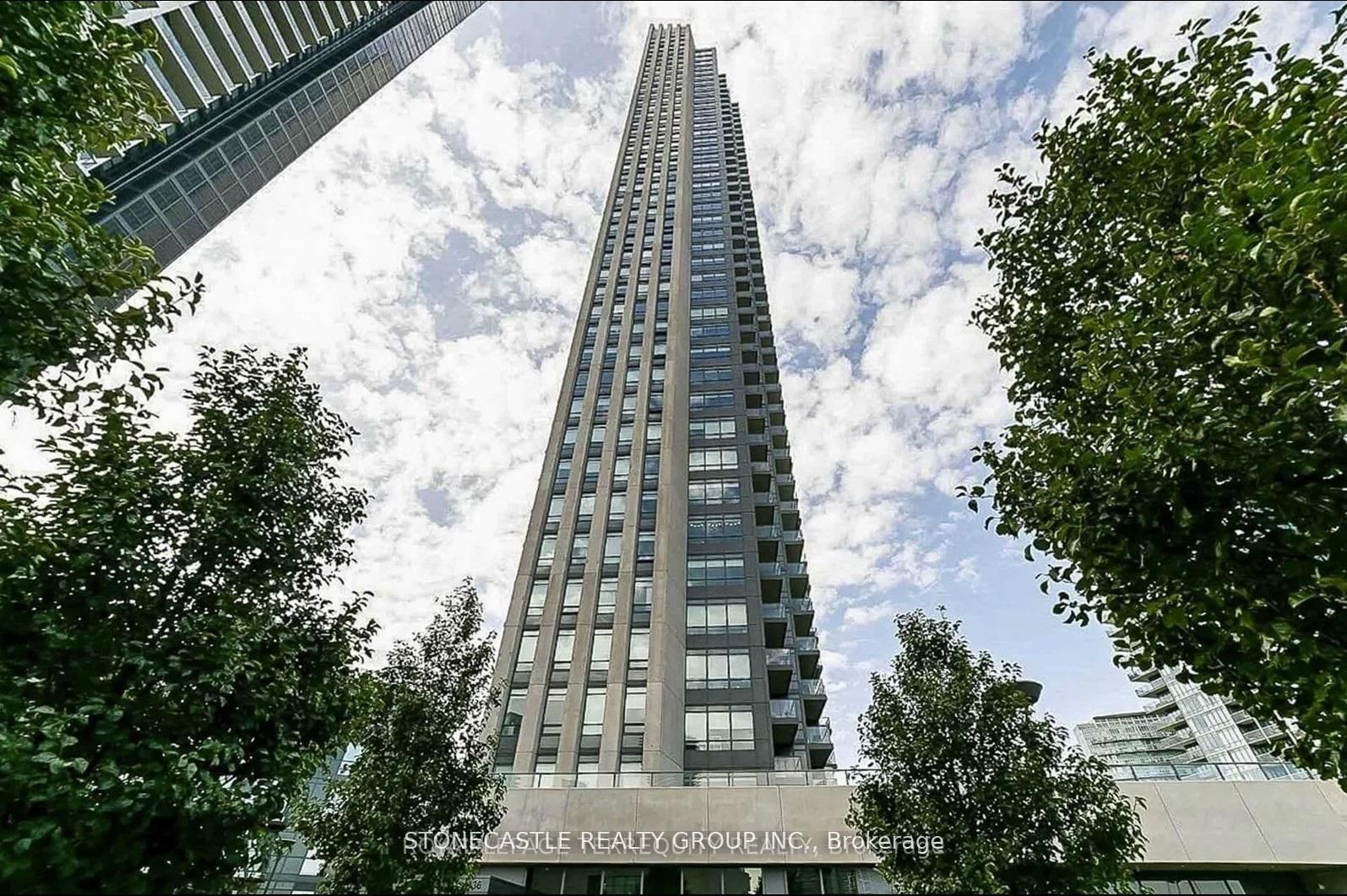 36 Park Lawn Road 2401, Toronto, ON M8V 0E5