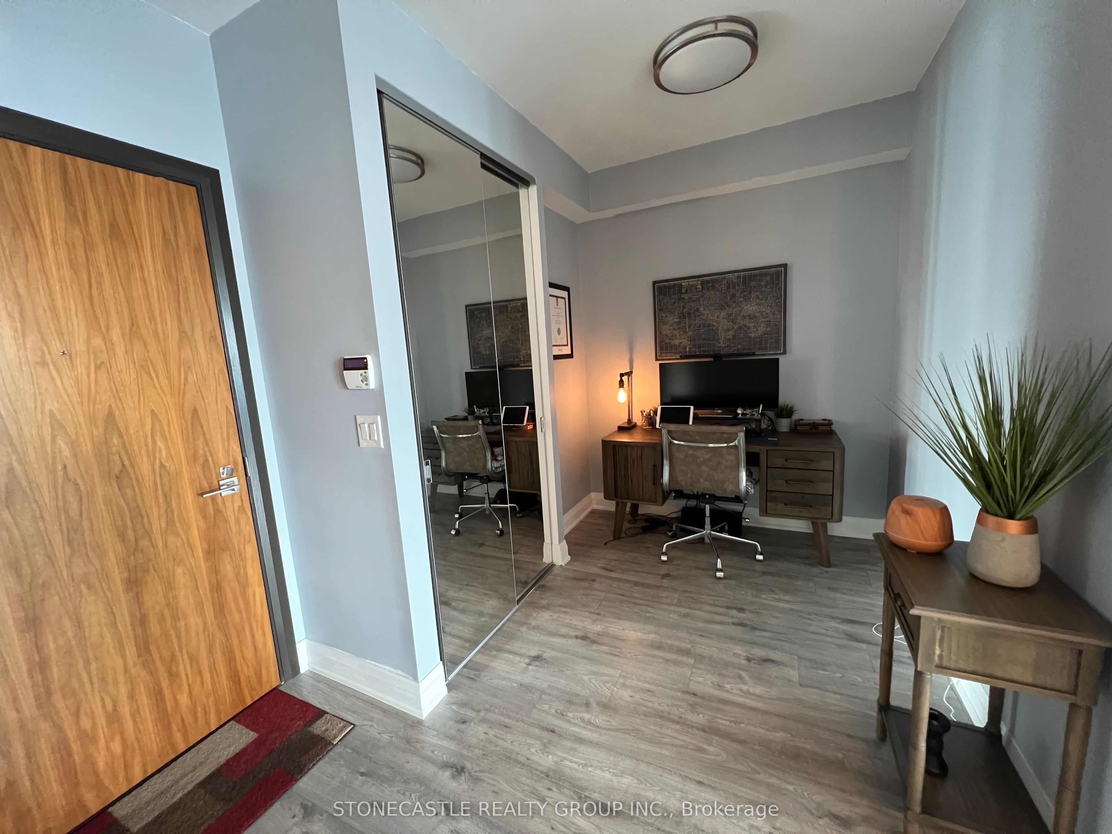 36 Park Lawn Road 2401, Toronto, ON M8V 0E5 photo 2