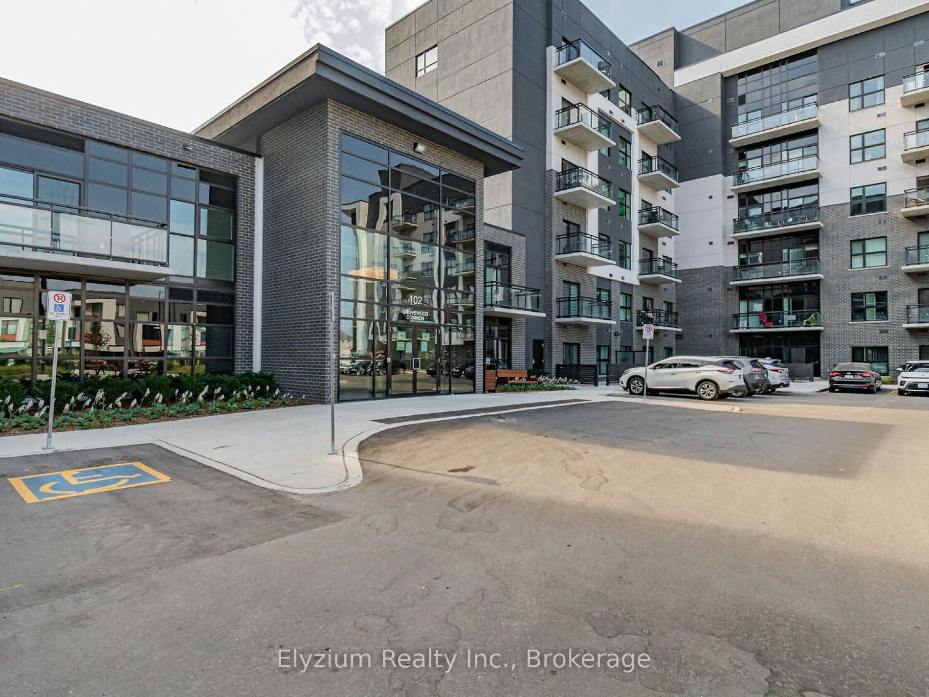 102 Grovewood Common 620, Oakville, ON L6H 0X2 photo 2