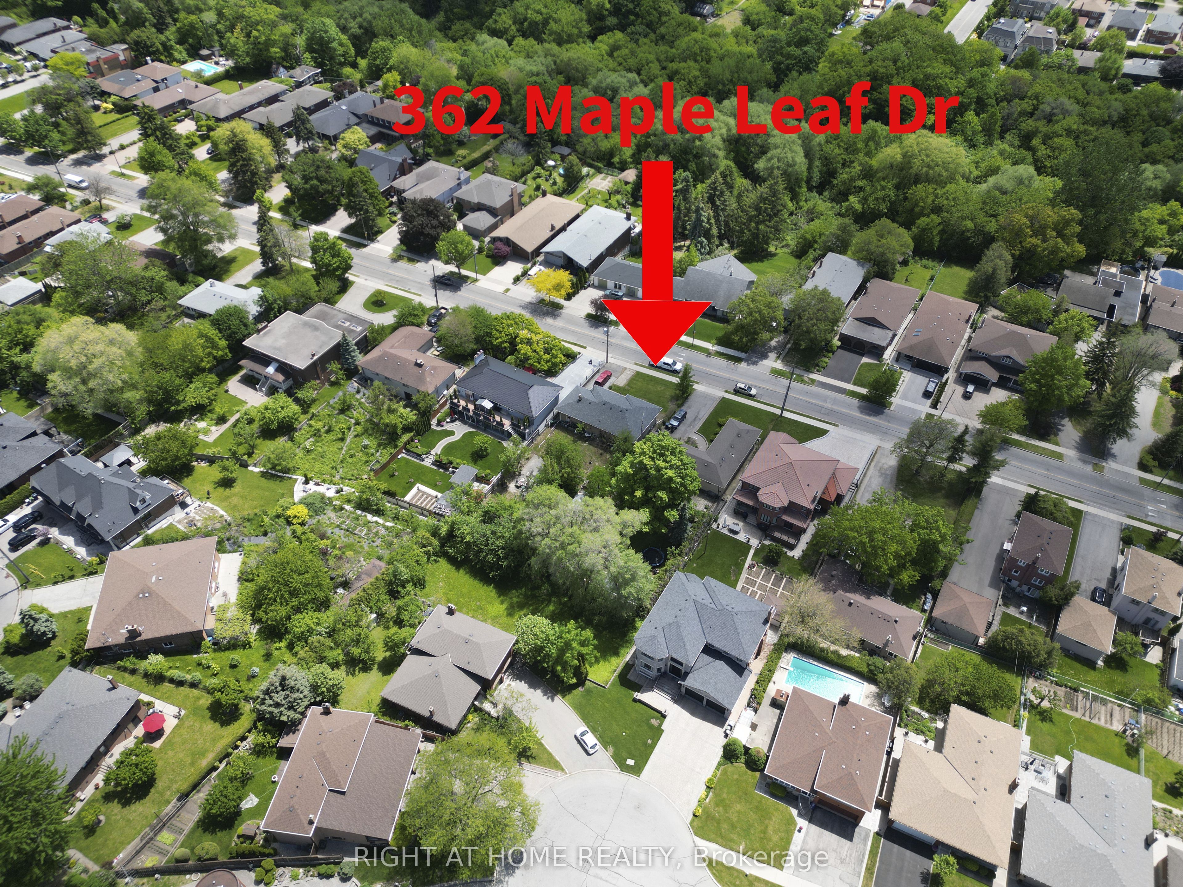 362 Maple Leaf Drive, Toronto, ON M6L 1P4 photo 3