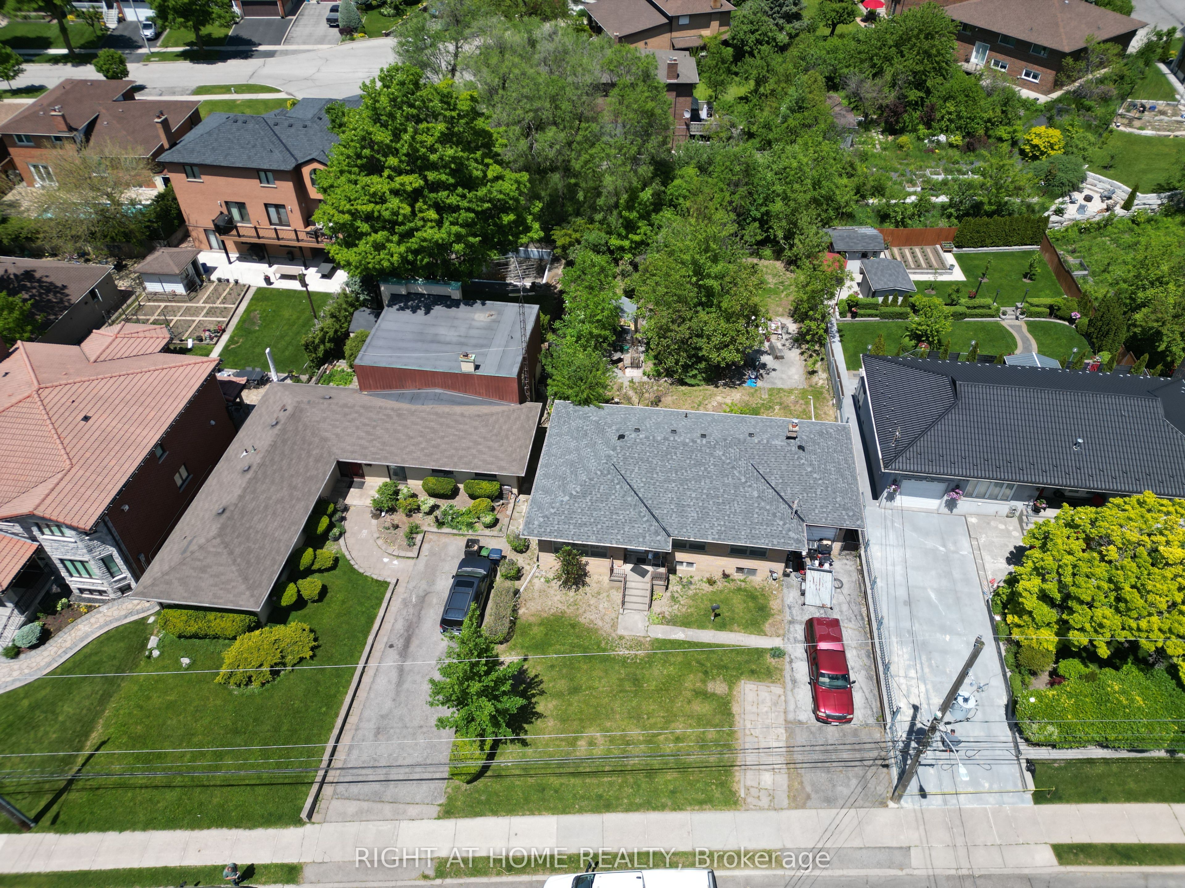 362 Maple Leaf Drive, Toronto, ON M6L 1P4 photo 5