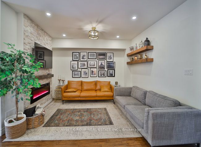 2378 Dalebrook Drive, Oakville, ON L6H 6K4 photo 5