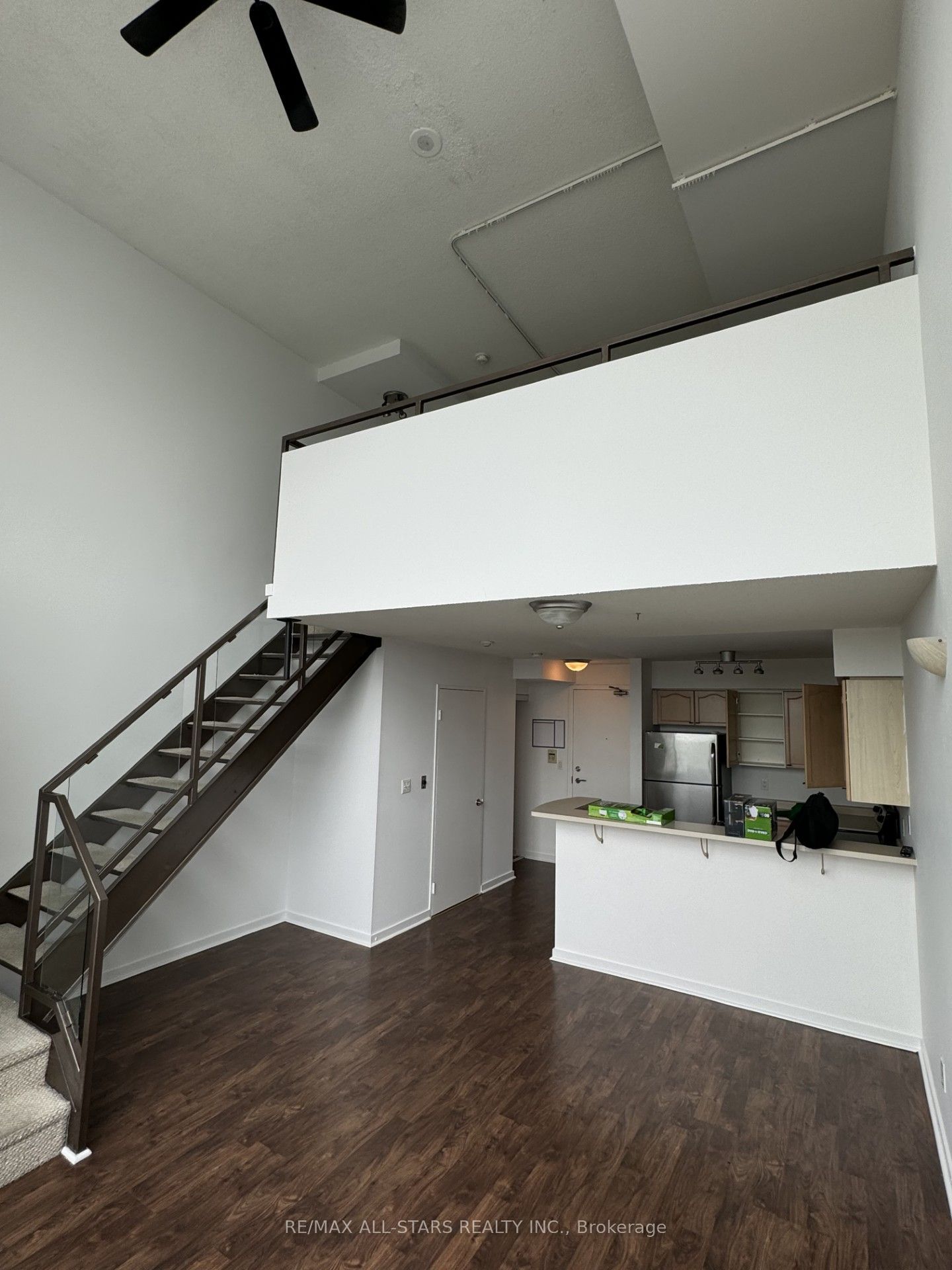 250 Manitoba Street 621, Toronto, ON M8Y 4G8 photo 4