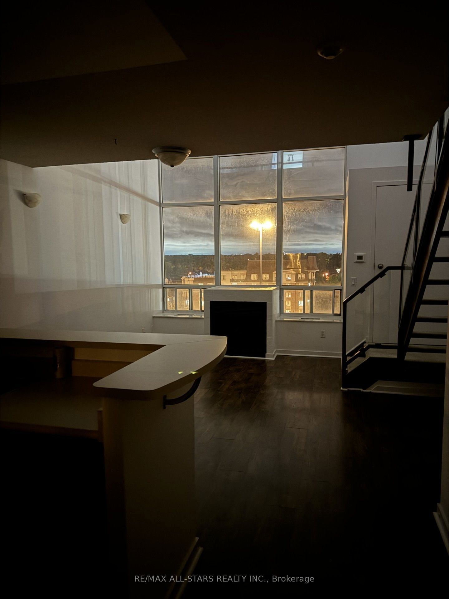 250 Manitoba Street 621, Toronto, ON M8Y 4G8 photo 5