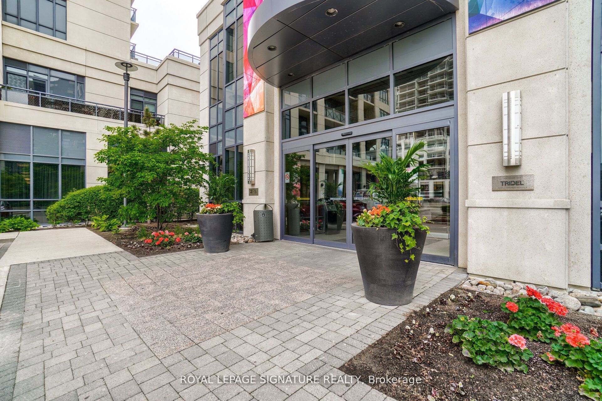 2 Eva Road E 926, Toronto, ON M9C 0A9 photo 4