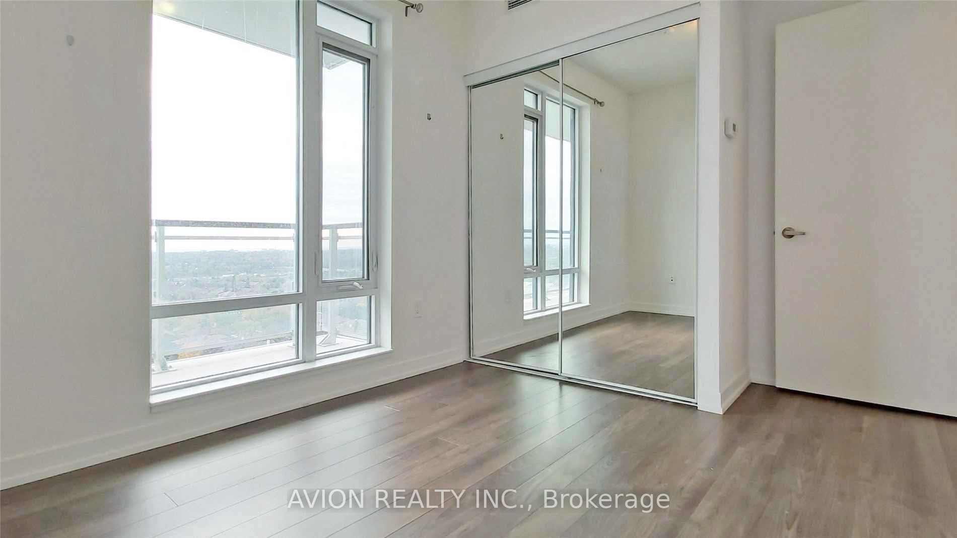 2560 Eglinton Avenue W 1504, Mississauga, ON L5M 5R1 photo 5