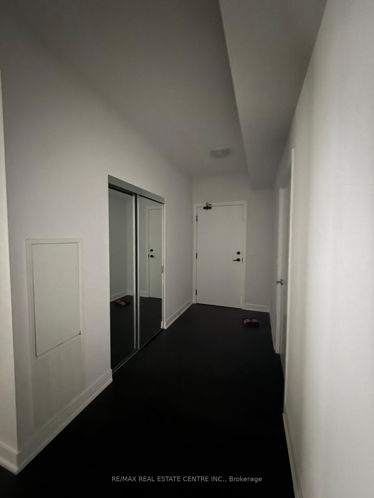 4130 Parkside Village 3001, Mississauga, ON L5B 0L7 photo 2