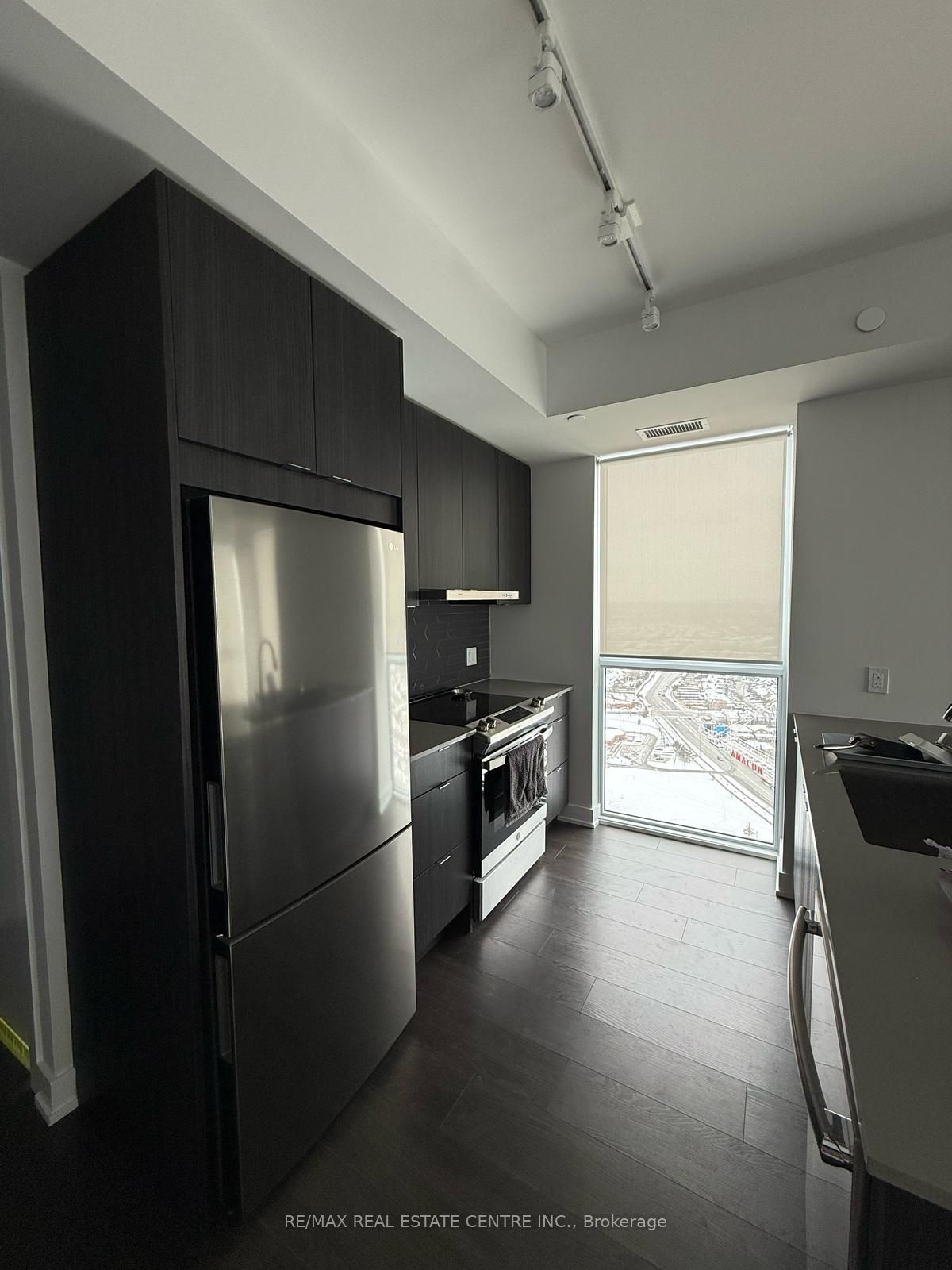 4130 Parkside Village 3001, Mississauga, ON L5B 0L7 photo 5