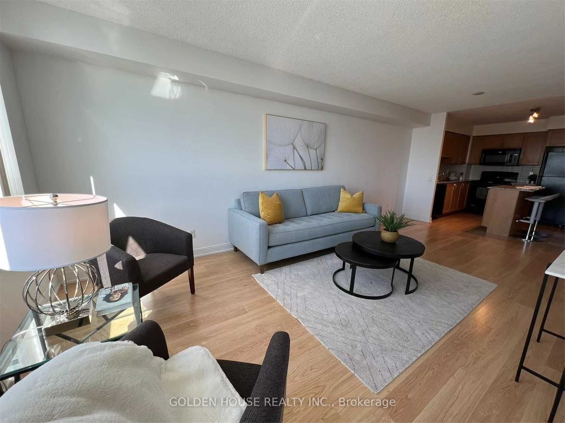 35 Viking Lane 1838, Toronto, ON M9B 0A2 photo 2