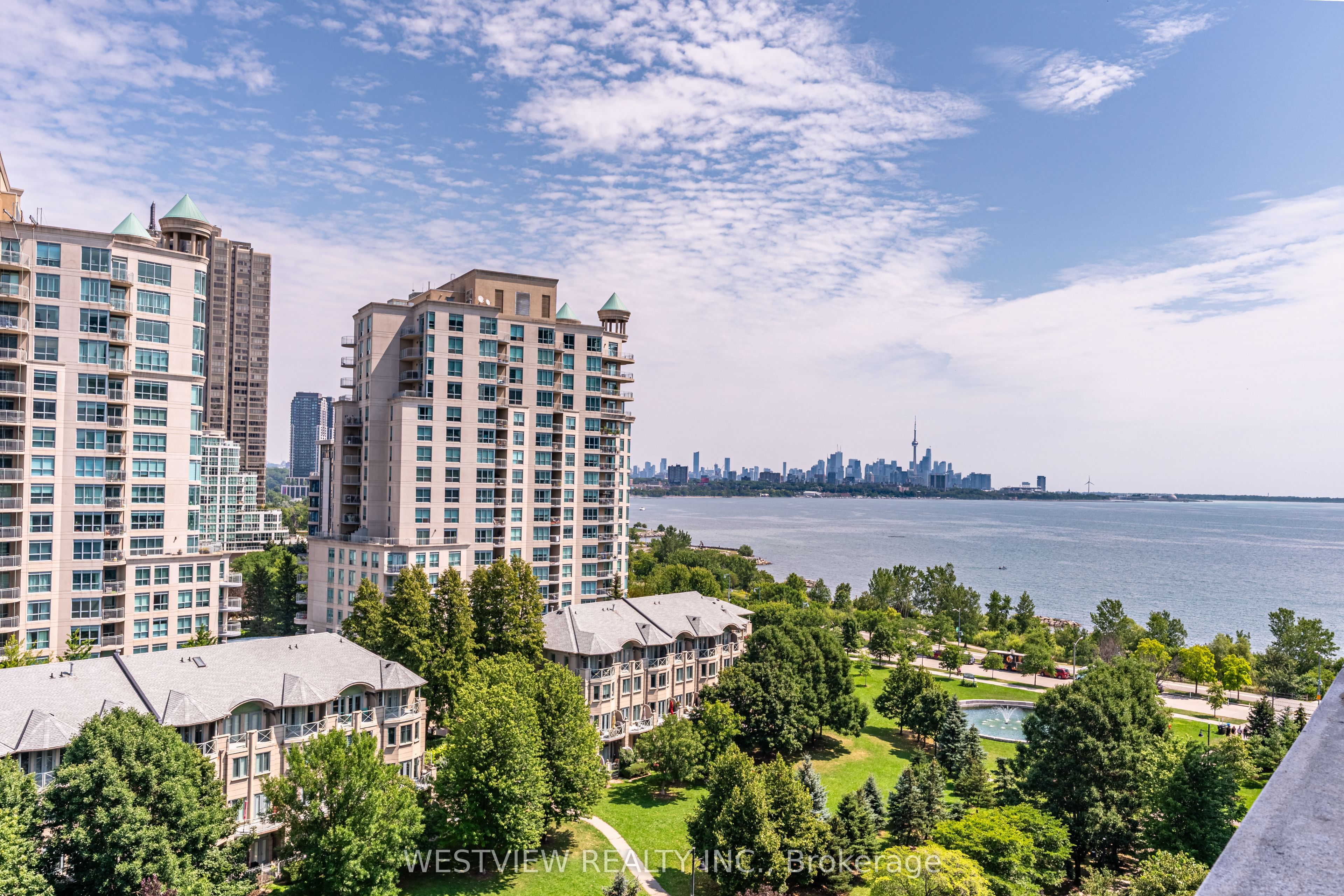 2119 Lake Shore Boulevard W 1004, Toronto, ON M8V 4E8