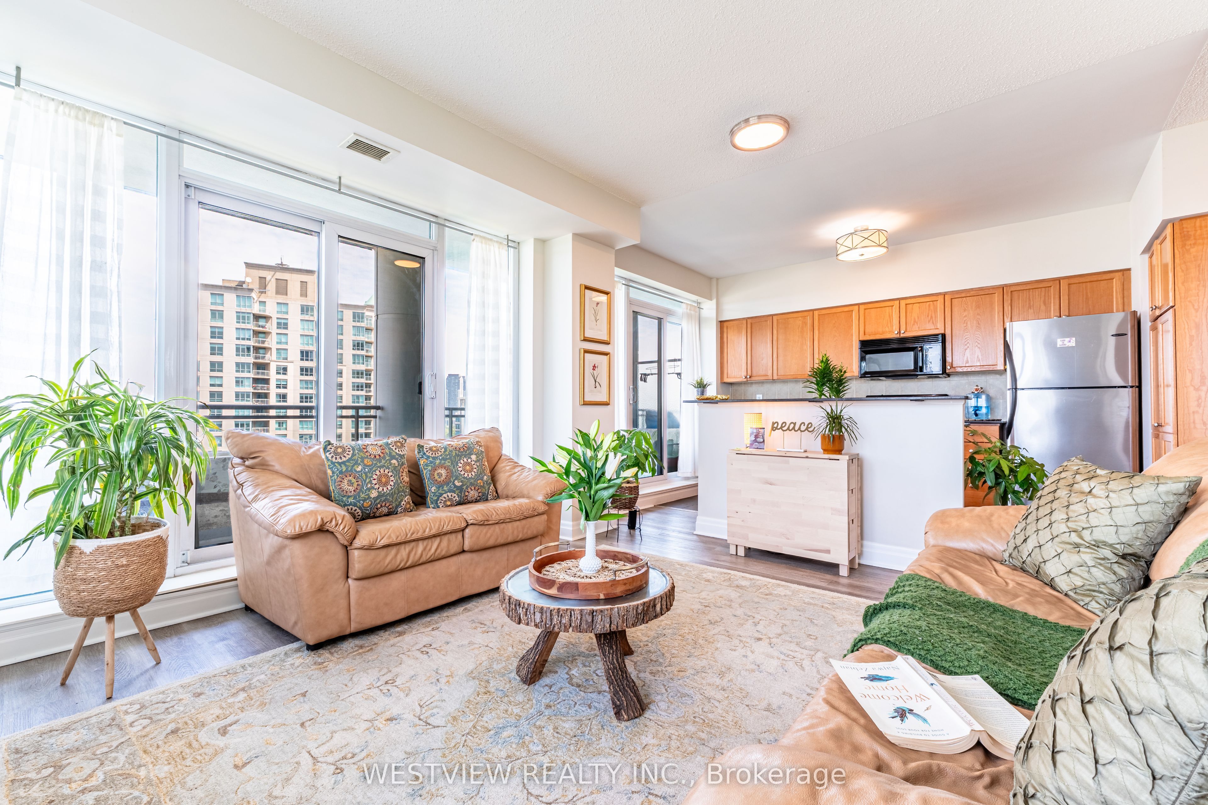 2119 Lake Shore Boulevard W 1004, Toronto, ON M8V 4E8 photo 4