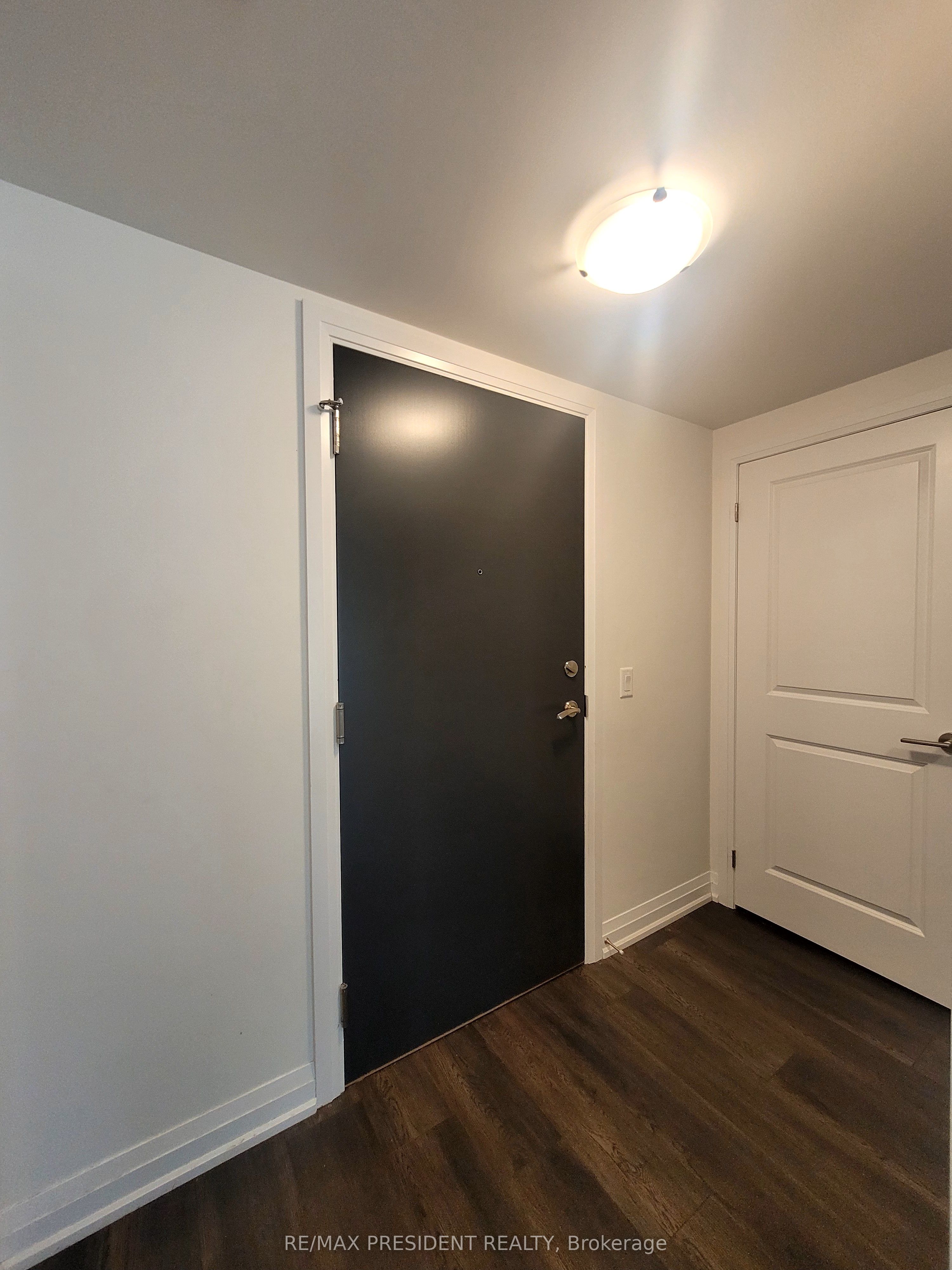 85 Attmar Drive 230, Brampton, ON L6P 0Y6 photo 4