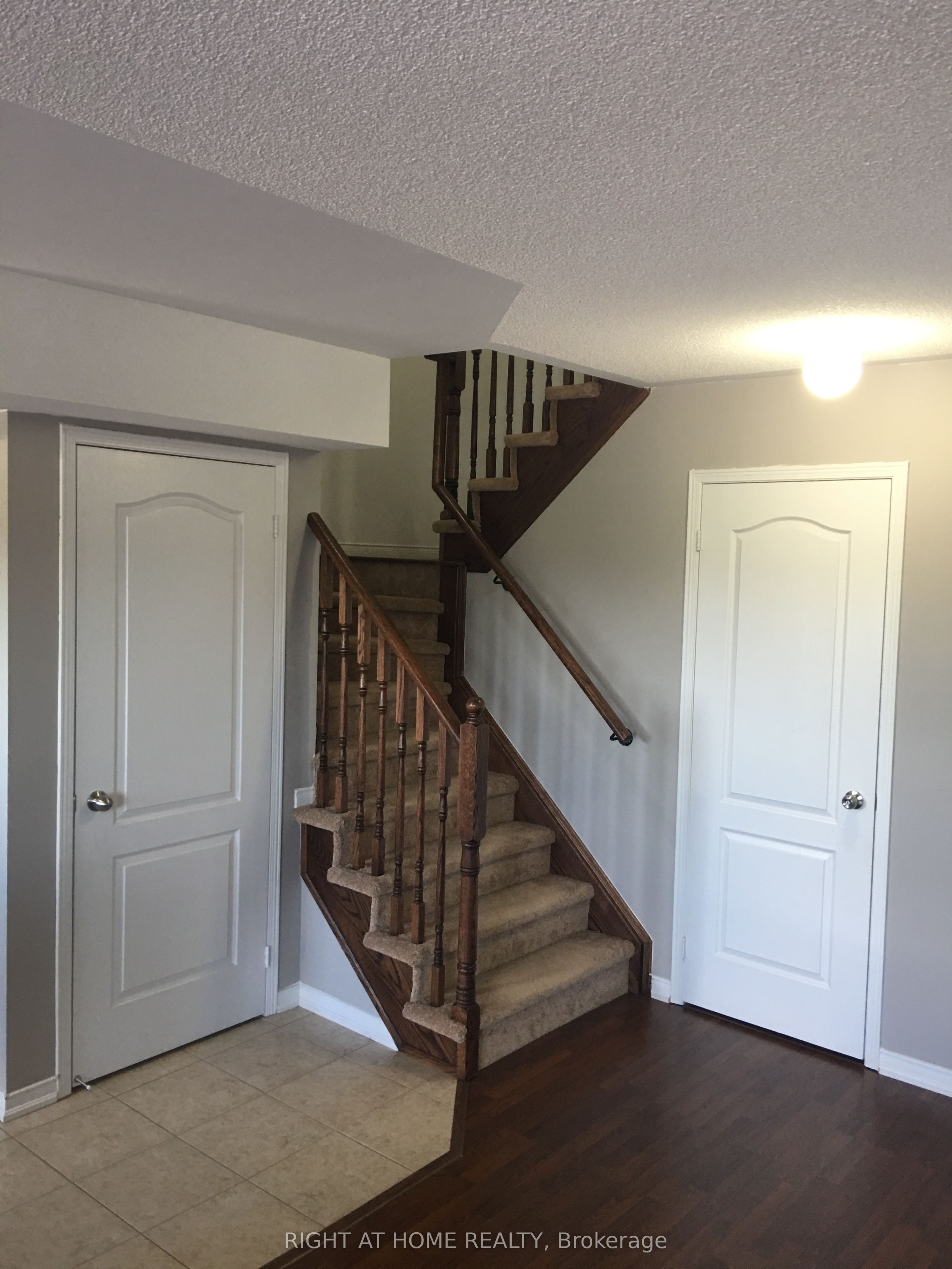 2508 Post Road E 29, Oakville, ON L6H 0J2 photo 4