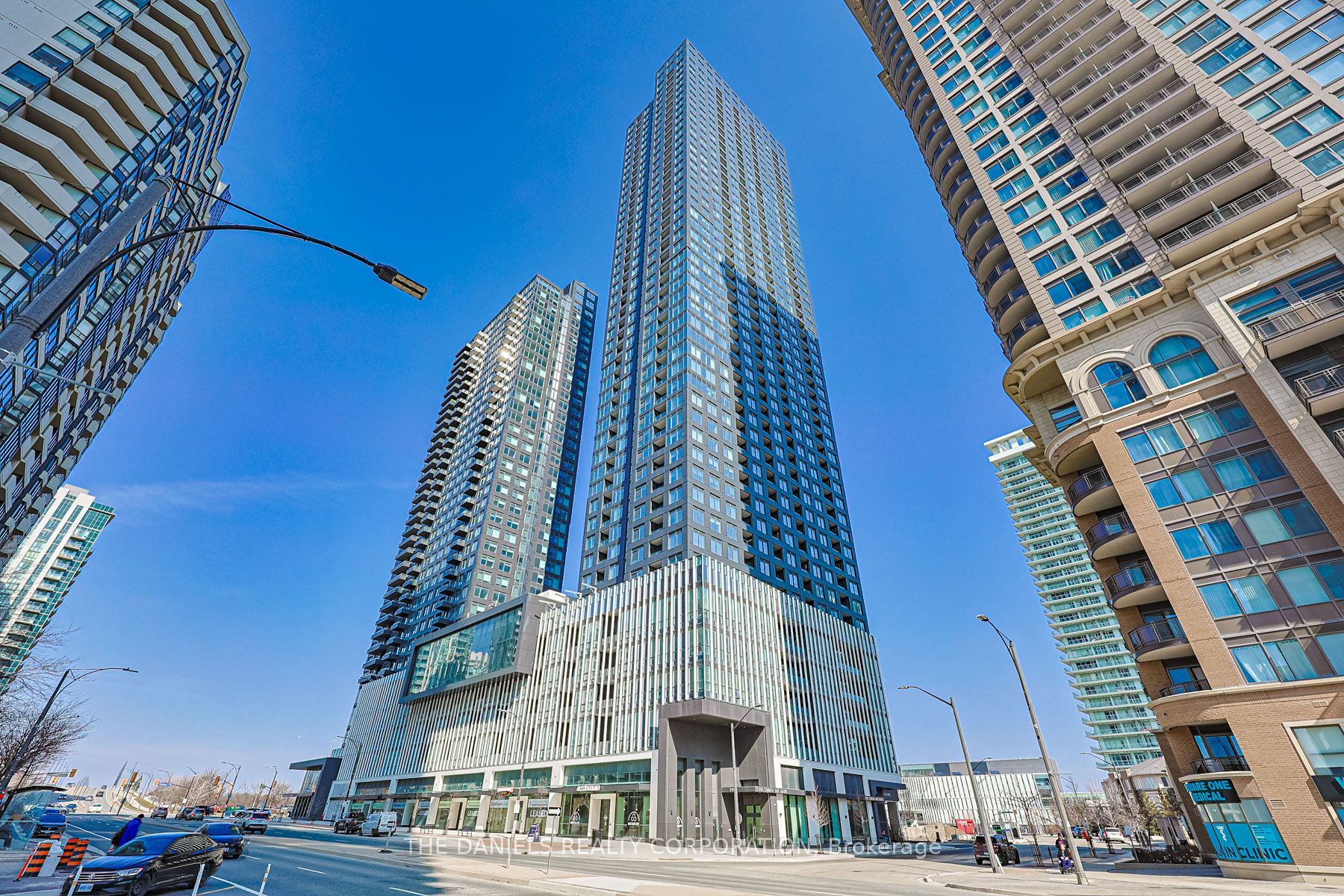 395 Square One Drive 4403, Mississauga, ON L5B 0P6 photo 2