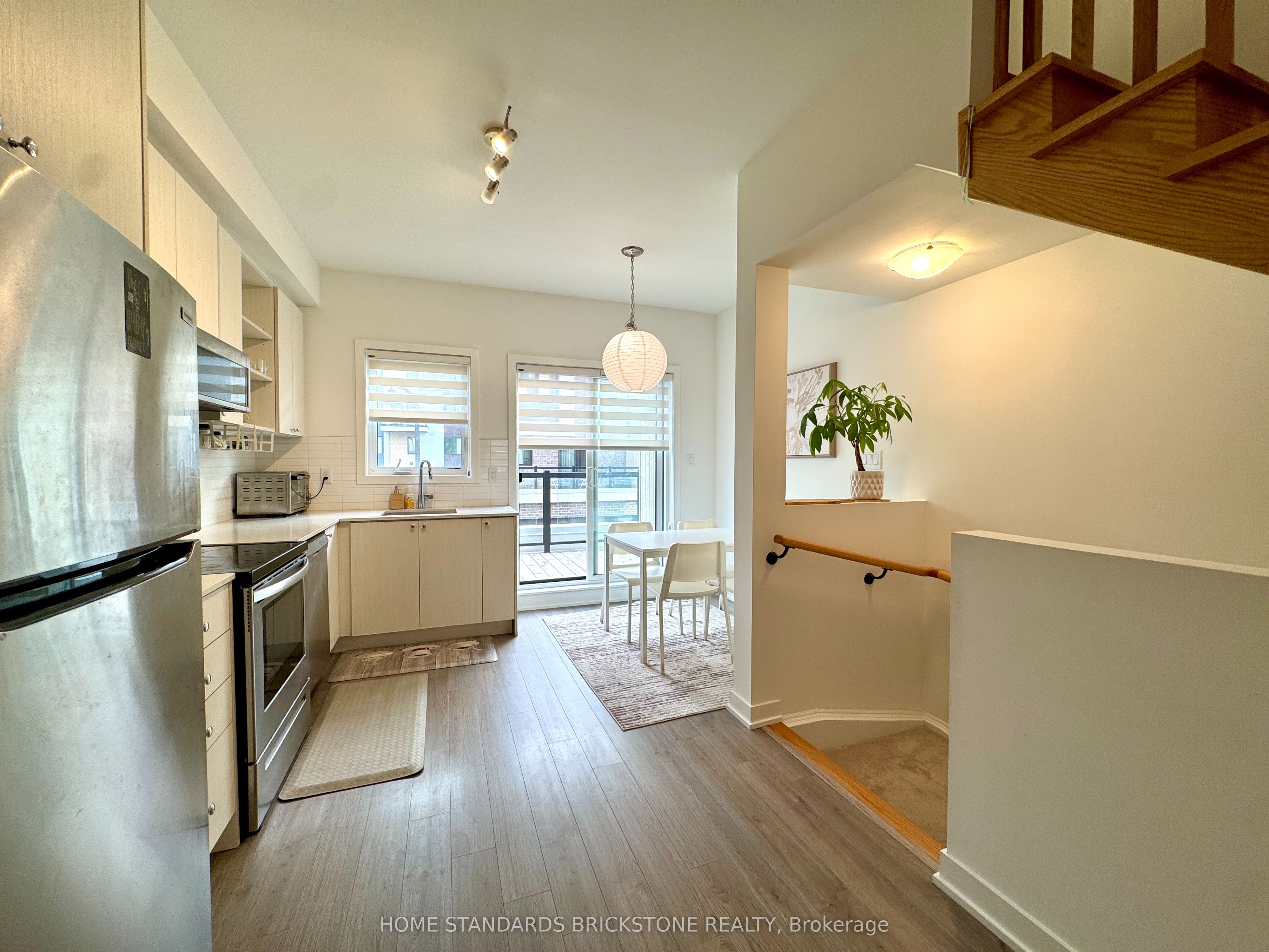 100 Stanley Green Boulevard 4, Toronto, ON M3K 0C8 photo 5