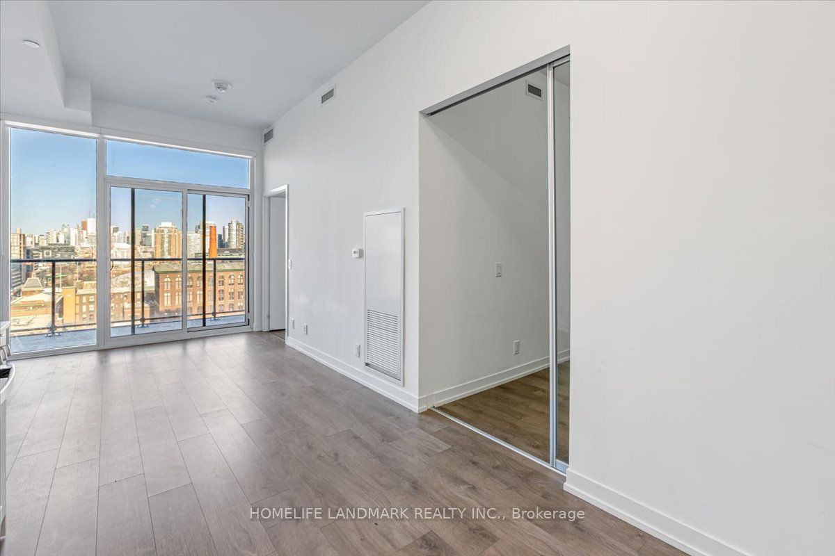 270 Dufferin Street 1023, Toronto, ON M6K 1Z6 photo 4