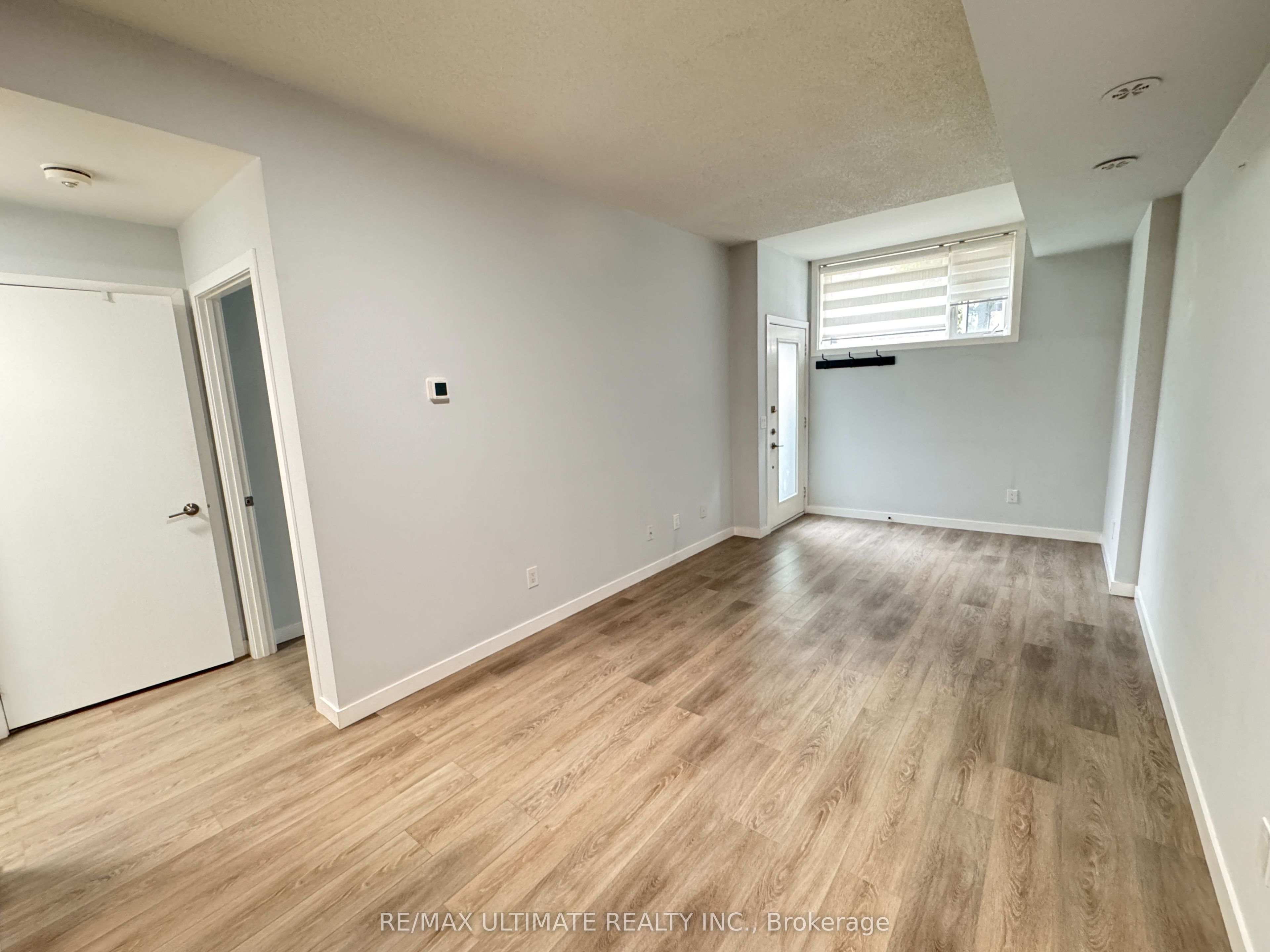 1135 Cooke Boulevard 113, Burlington, ON L7T 0C3 photo 4