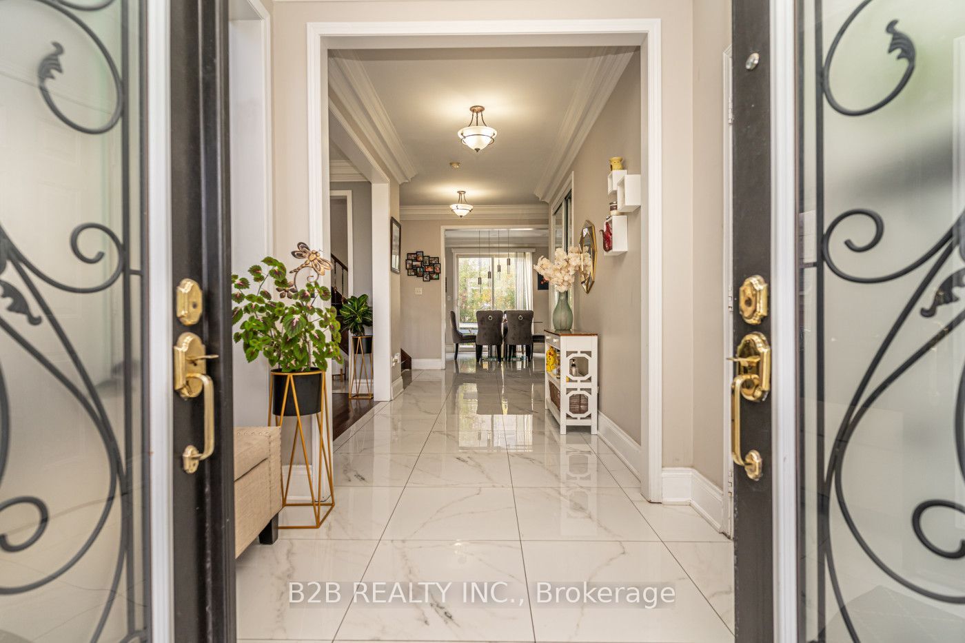 12 VALLEYWEST Road, Brampton, ON L6P 2J9 photo 3