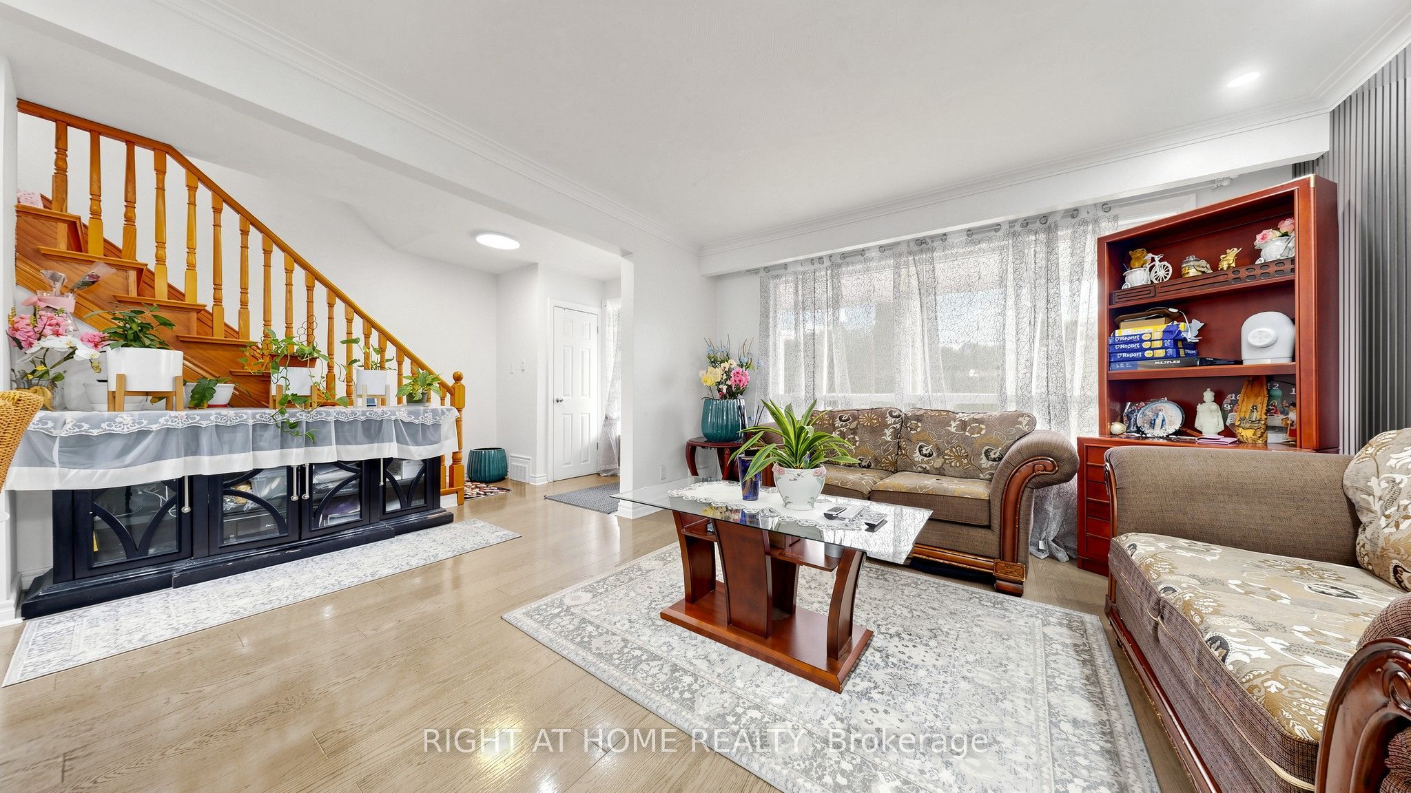 22 Brigham Court, Toronto, ON M9W 1T8 photo 3