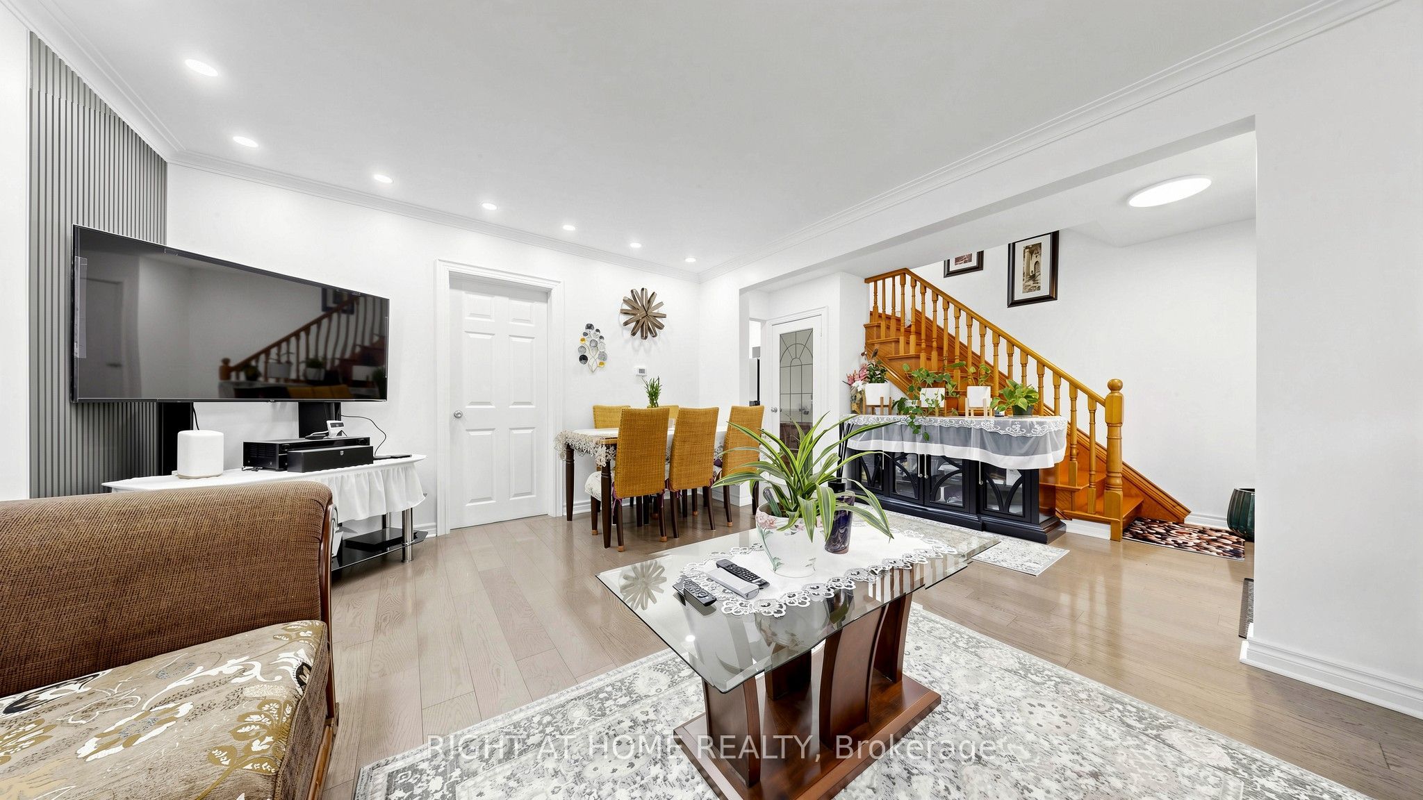 22 Brigham Court, Toronto, ON M9W 1T8 photo 5