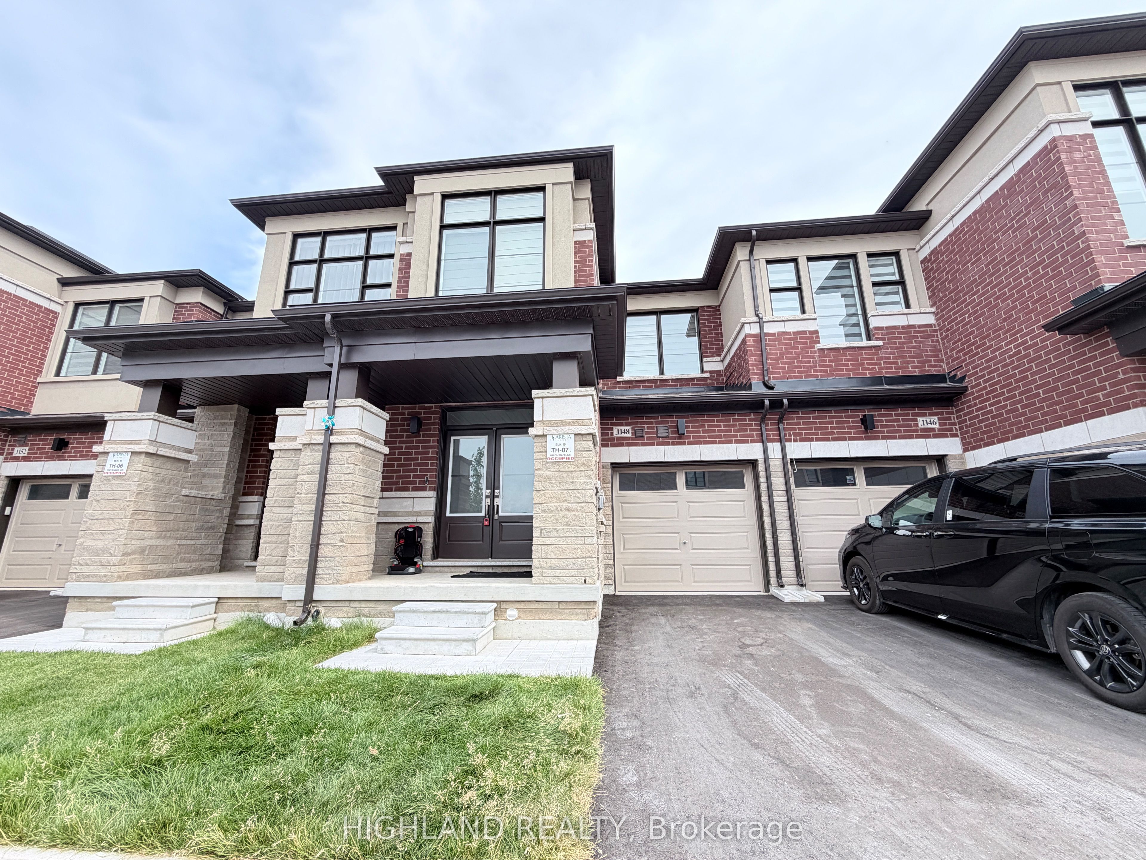 1148 Tanbark Avenue, Oakville, ON L6H 8C4 photo 2