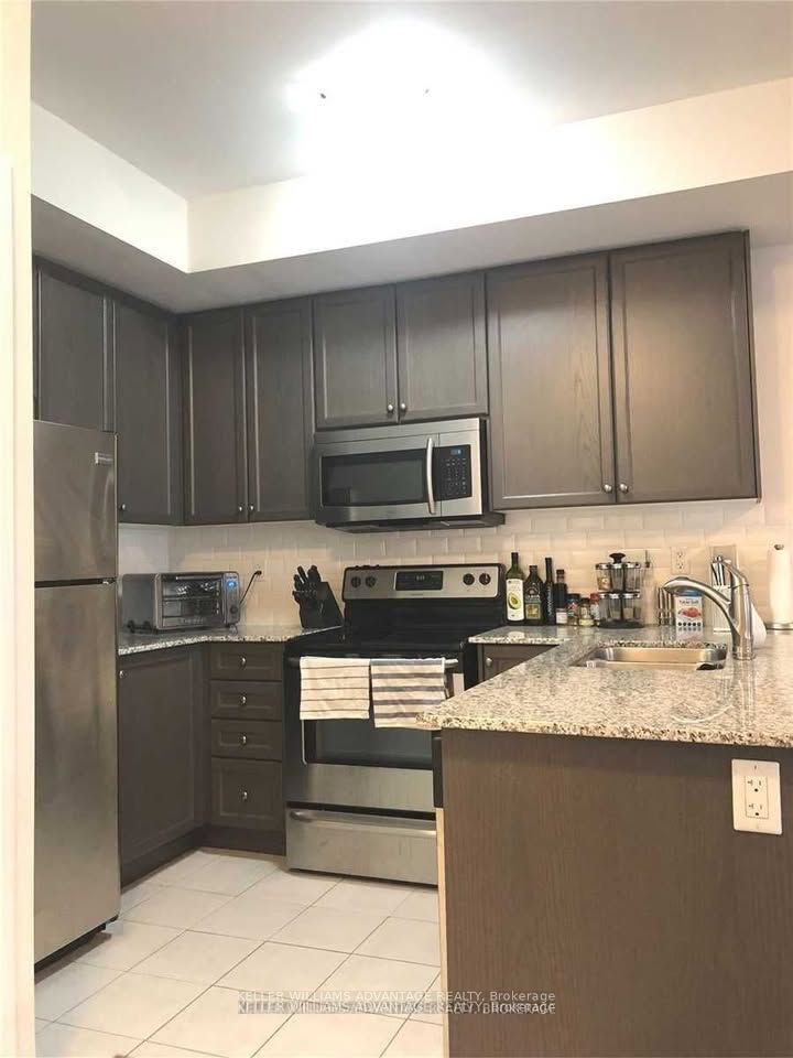 6 Drummond Street 319, Toronto, ON M8V 1Y8 photo 3