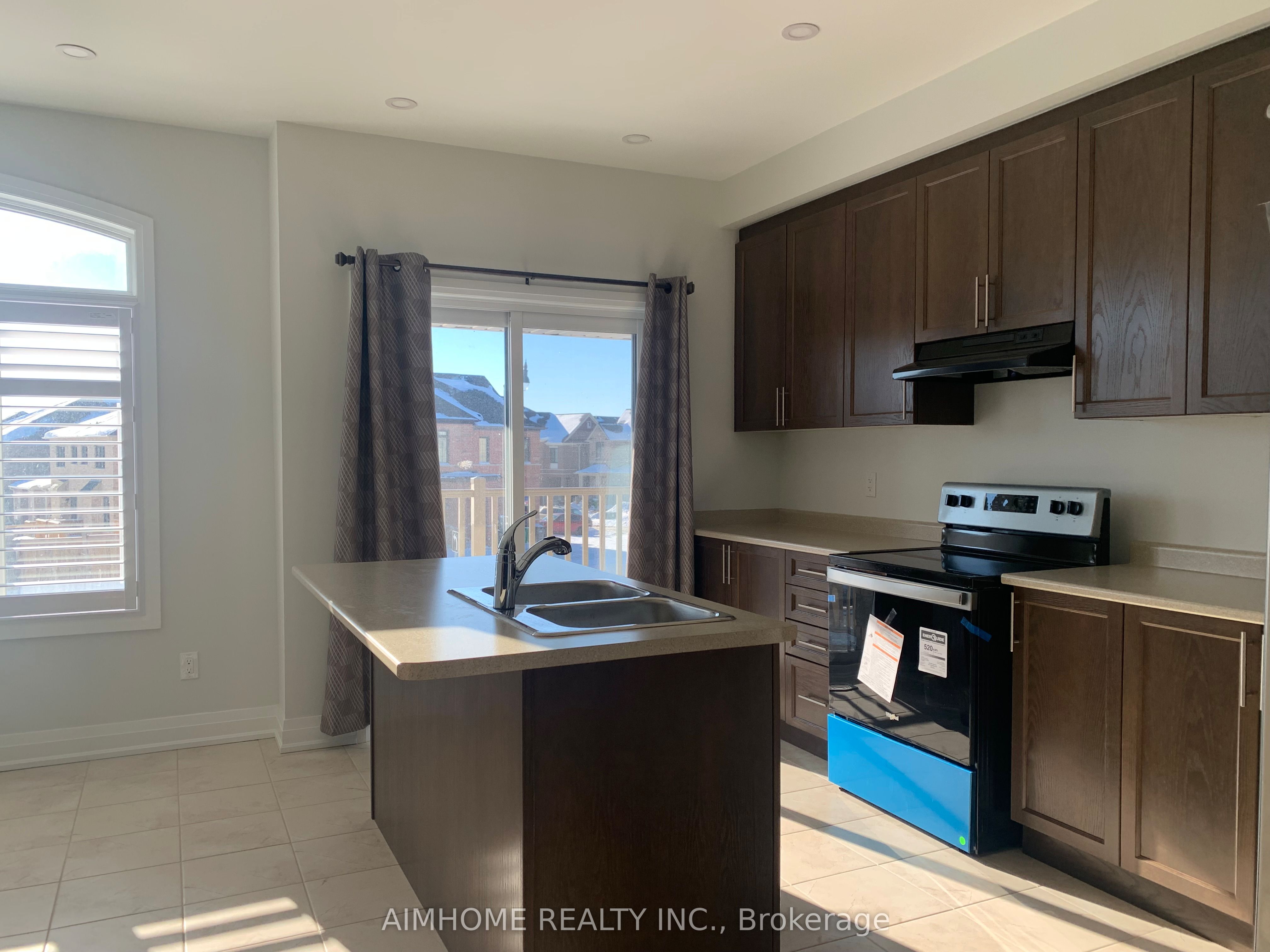 12 Summerbeam Way, Brampton, ON L6Y 6K5 photo 4