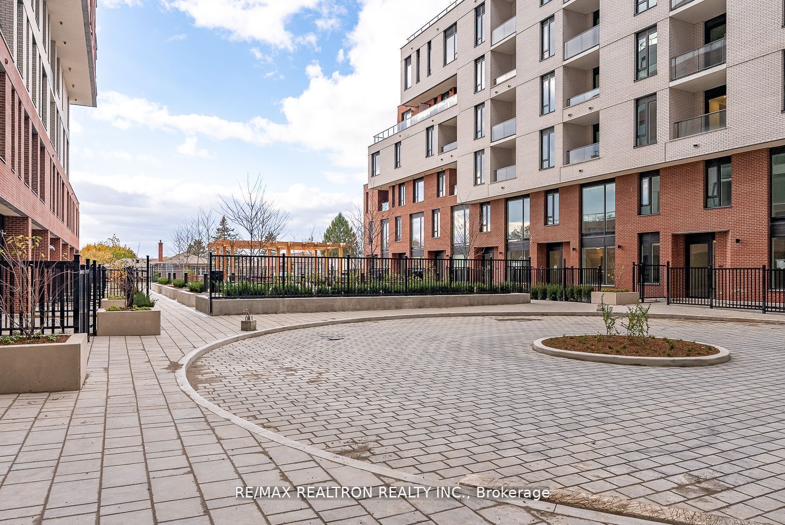 3100 Keele Street 430, Toronto, ON M3M 0E1 photo 4