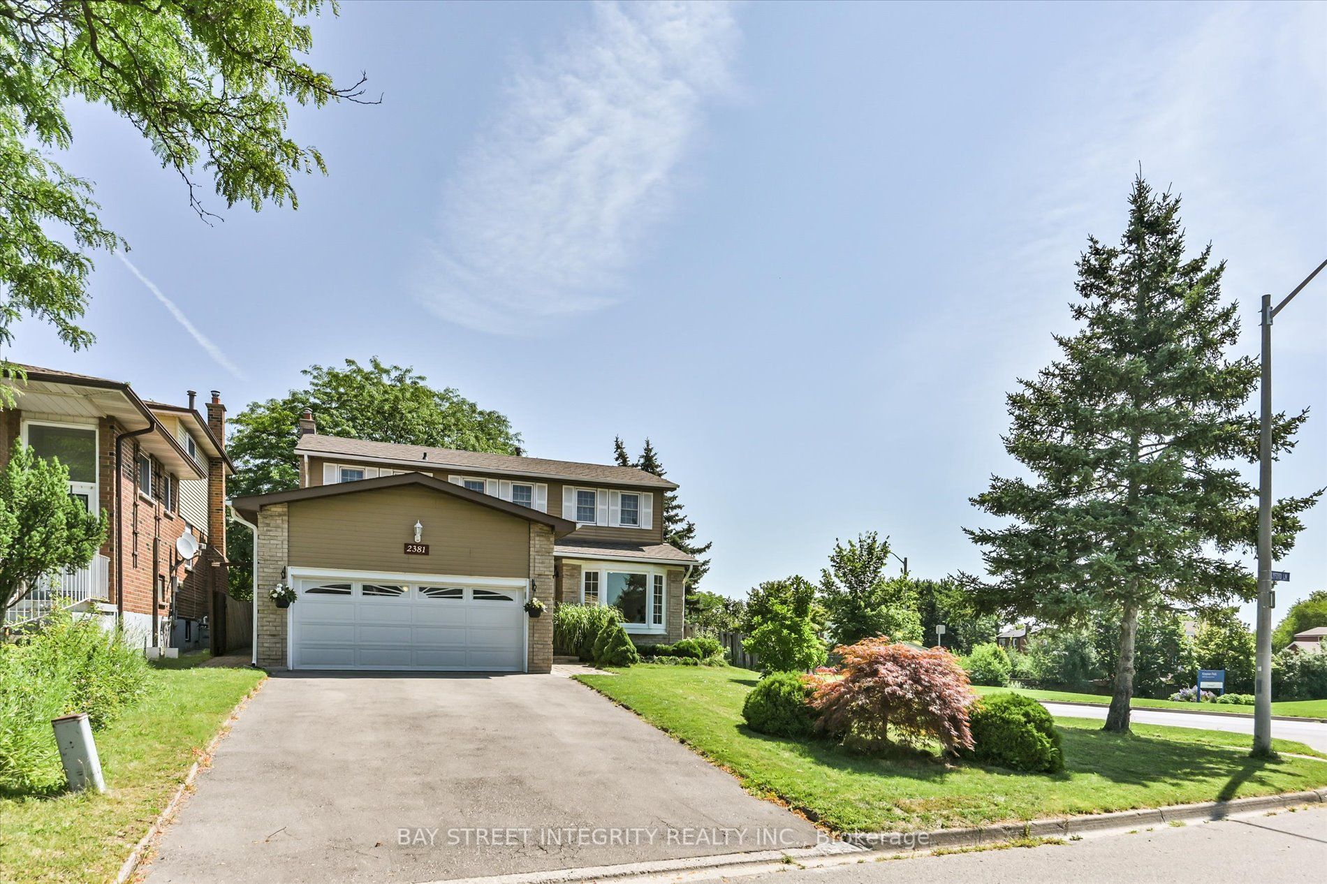 2381 Lyford Lane, Burlington, ON L7P 3Y8 photo 2