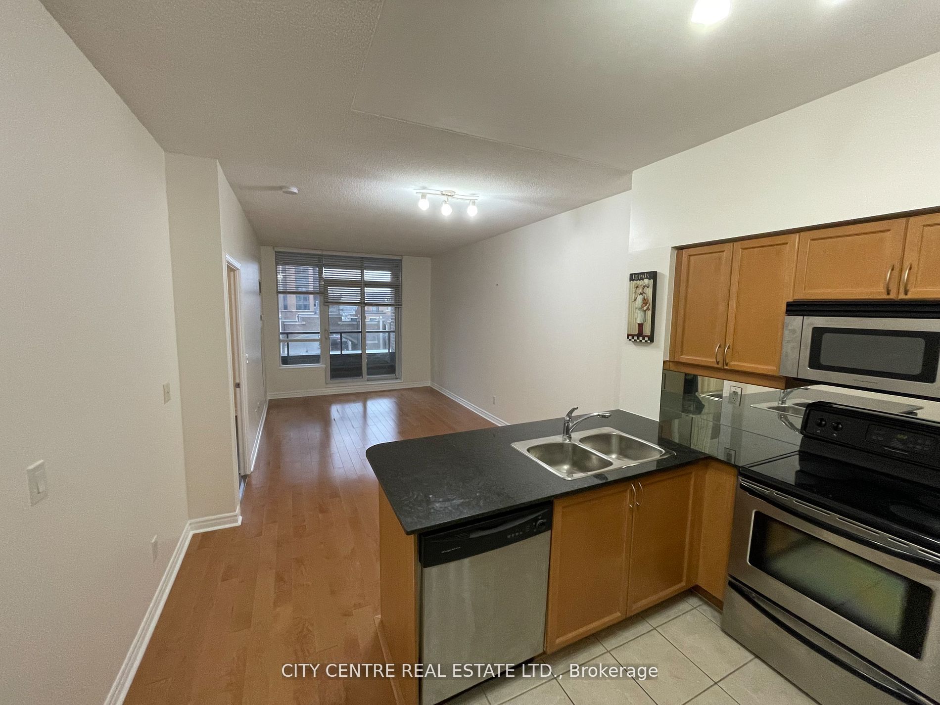 388 Prince Of Wales Drive 307, Mississauga, ON L5B 0A1 photo 4