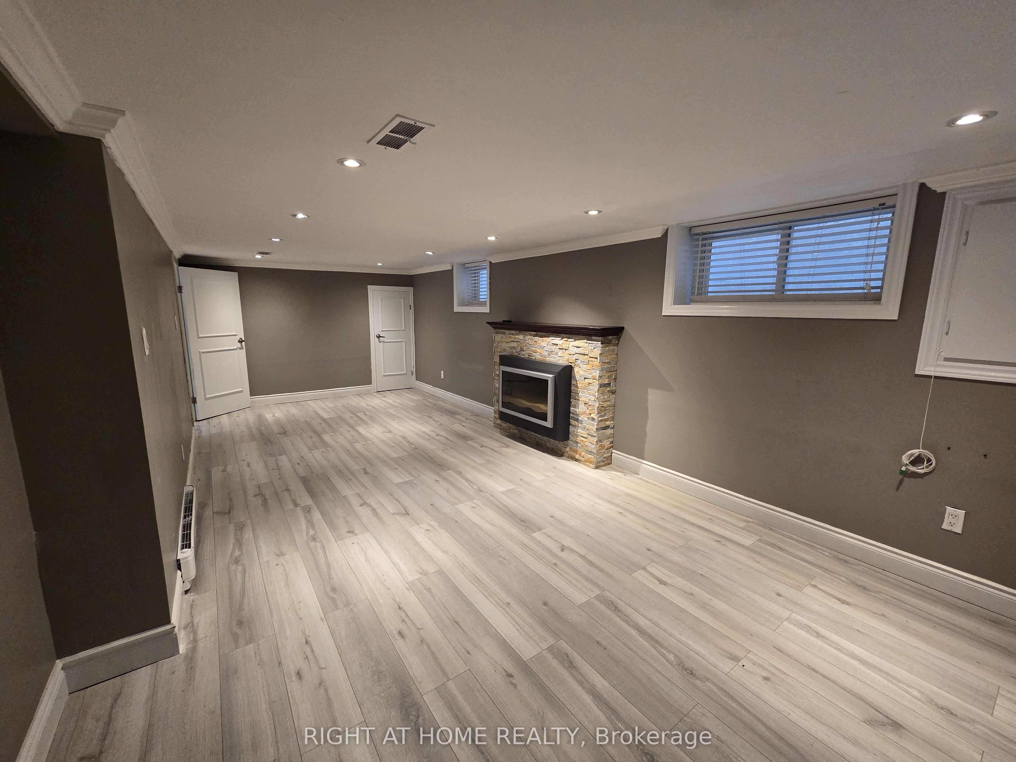 46 Haverson Boulevard Basement, Toronto, ON M6M 3J6 photo 5
