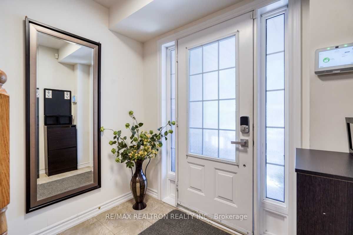 15 Sprucewood Road, Brampton, ON L6Z 0J3 photo 3