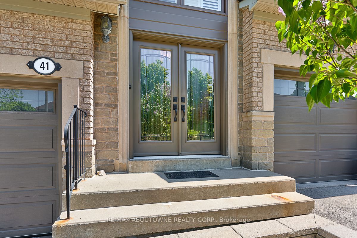 2250 ROCKINGHAM Drive 41, Oakville, ON L6H 6J3 photo 2