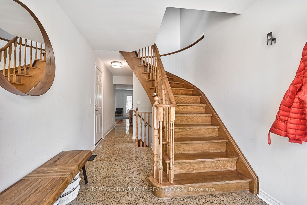 2250 ROCKINGHAM Drive 41, Oakville, ON L6H 6J3 photo 5