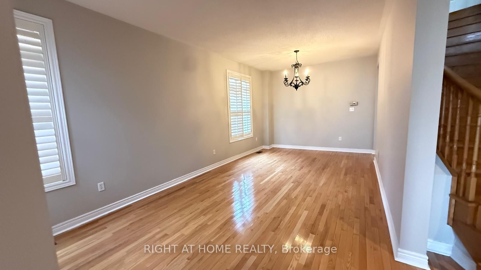 28 Laurentide Crescent, Brampton, ON L6P 1Y4 photo 5