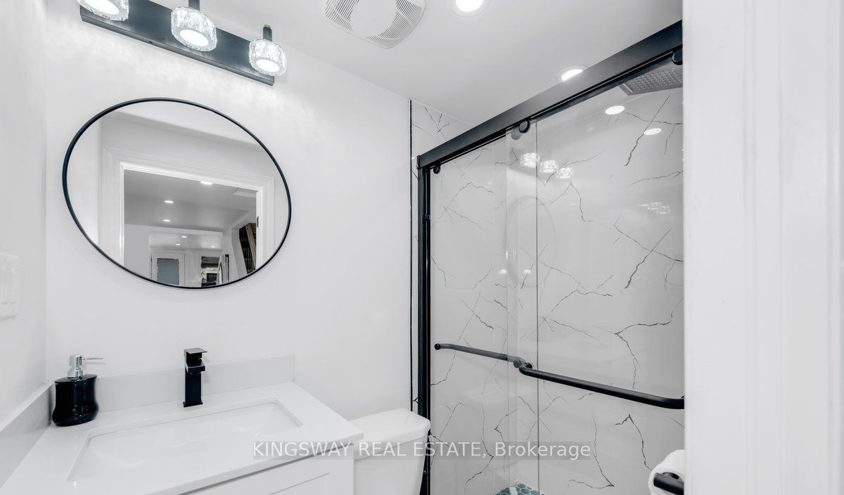 195 Randi Road, Mississauga, ON L5A 1V6 photo 4