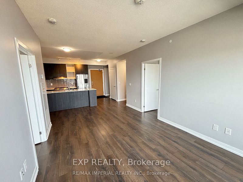 2520 Eglinton Avenue W 1212, Mississauga, ON L5M 0Y4 photo 3