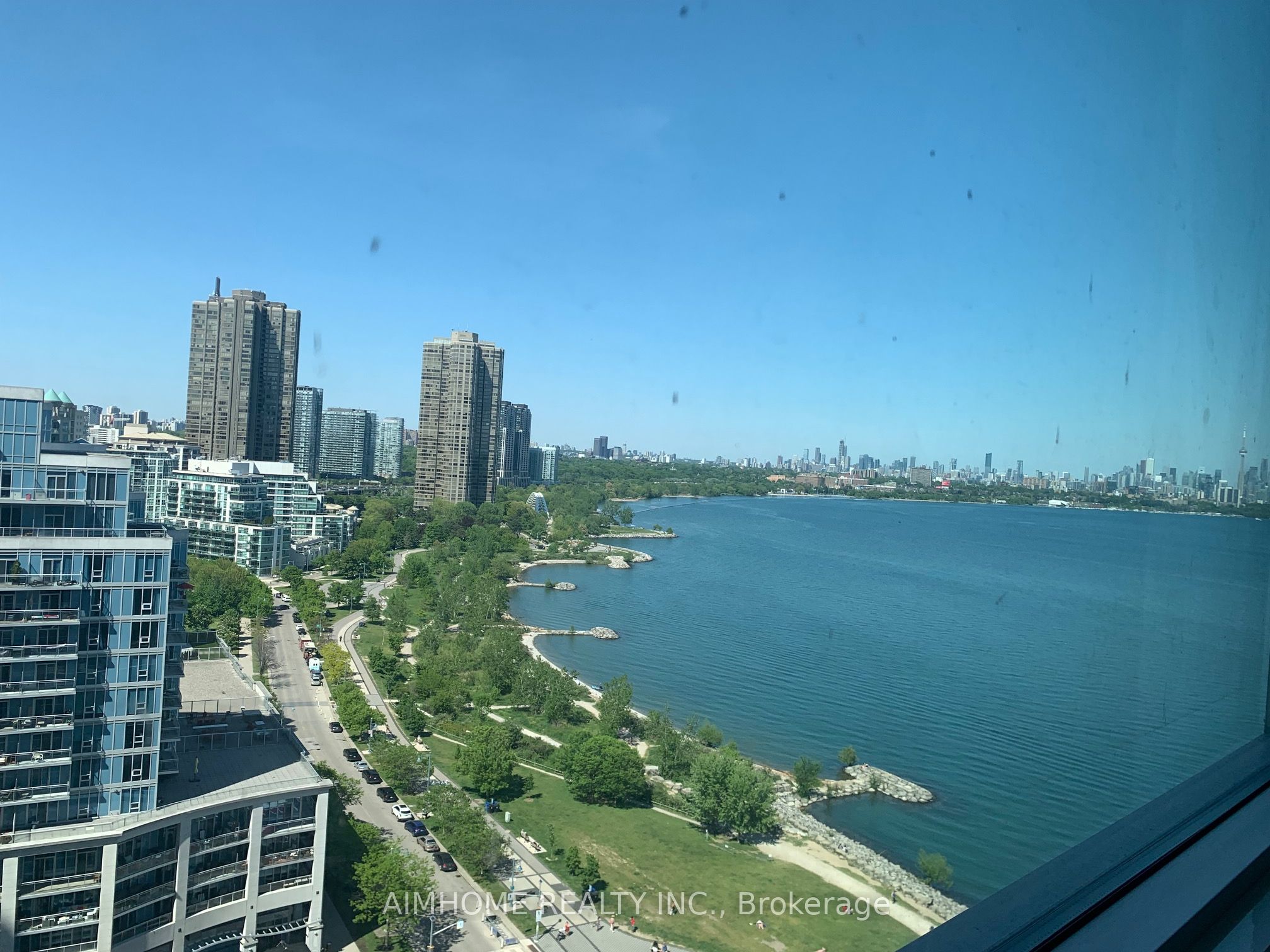 80 Marine Parade Drive 1601, Toronto, ON M8B 0A3 photo 2