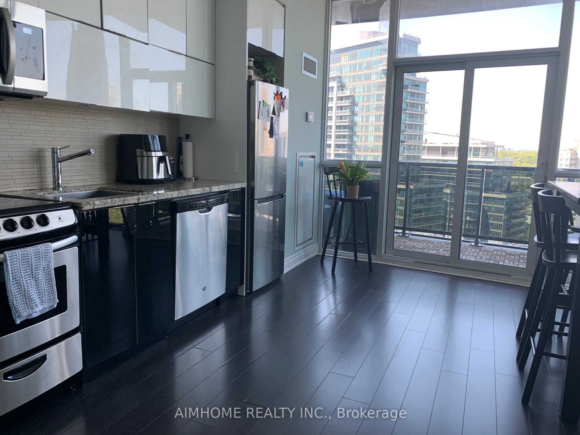 80 Marine Parade Drive 1601, Toronto, ON M8B 0A3 photo 5