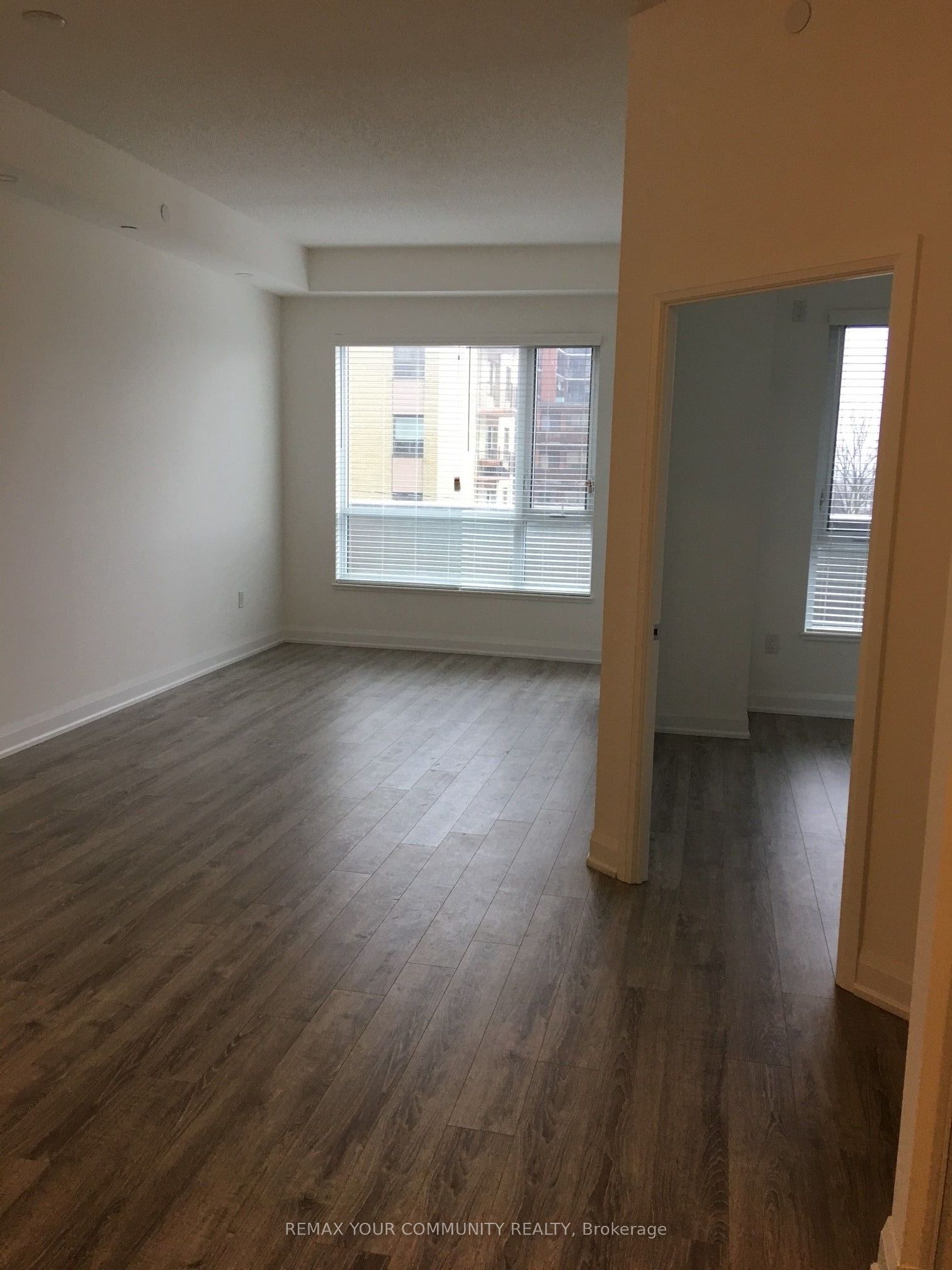 2800 Keele Street 216, Toronto, ON M3M 0B8 photo 5