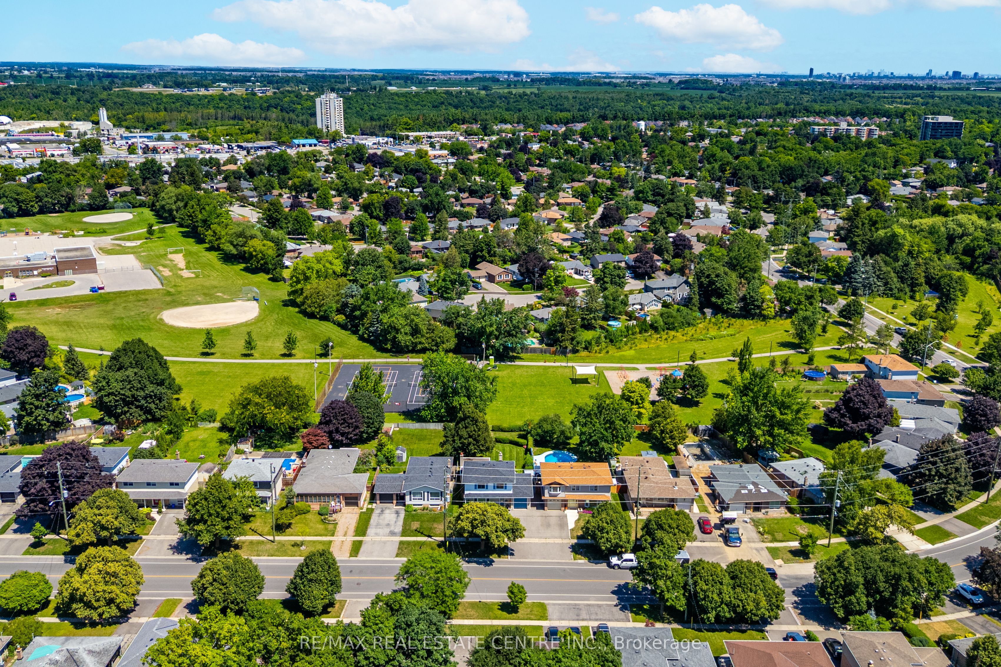 357 Delrex Boulevard, Halton Hills, ON L7G 4H6 photo 5