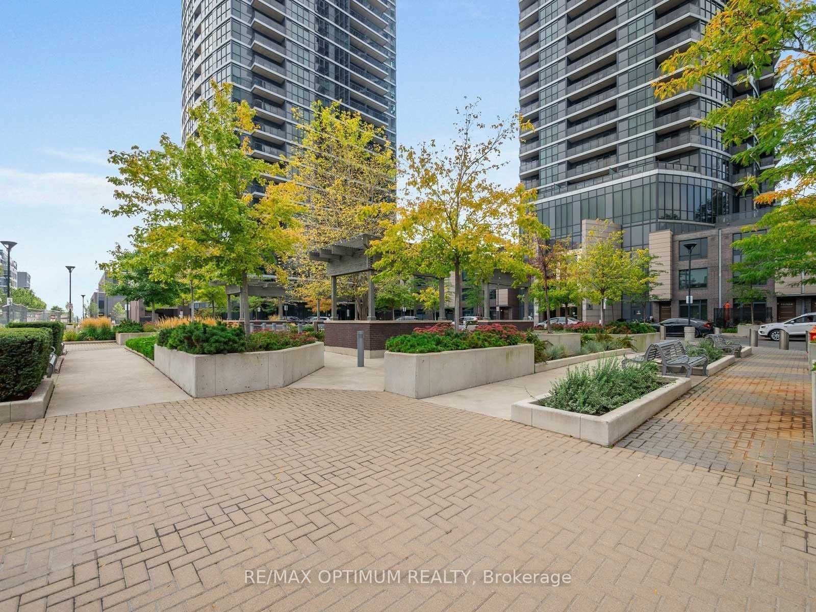 1 Valhalla Inn Road 1809, Toronto, ON M9B 1S9 photo 3