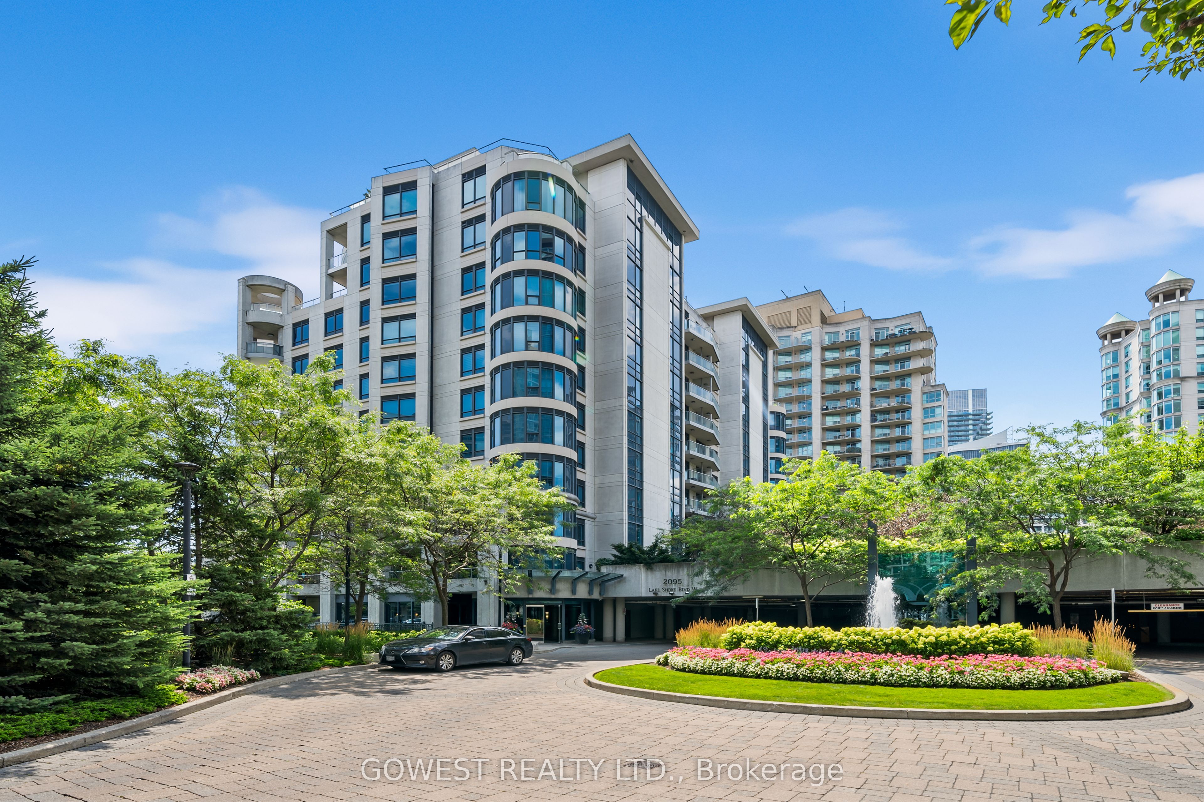 2095 Lake Shore Boulevard W 318, Toronto, ON M8V 4G4 photo 3